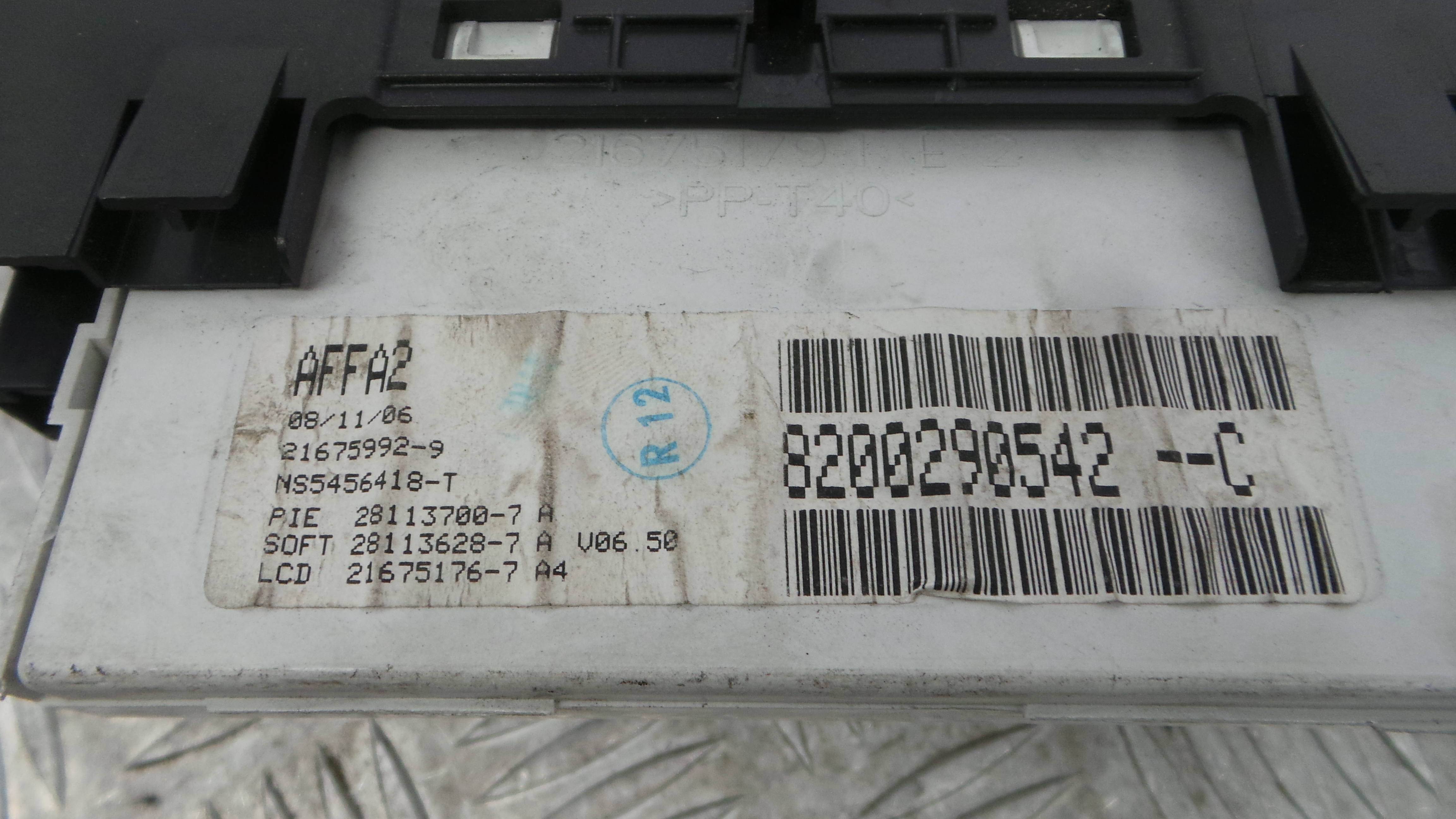 Display do Ar Condicionado / Rádio / GPS / DVD 8200290542-C - RENAULT MEGANE II (BM0/1_, CM0/1_)-37037420