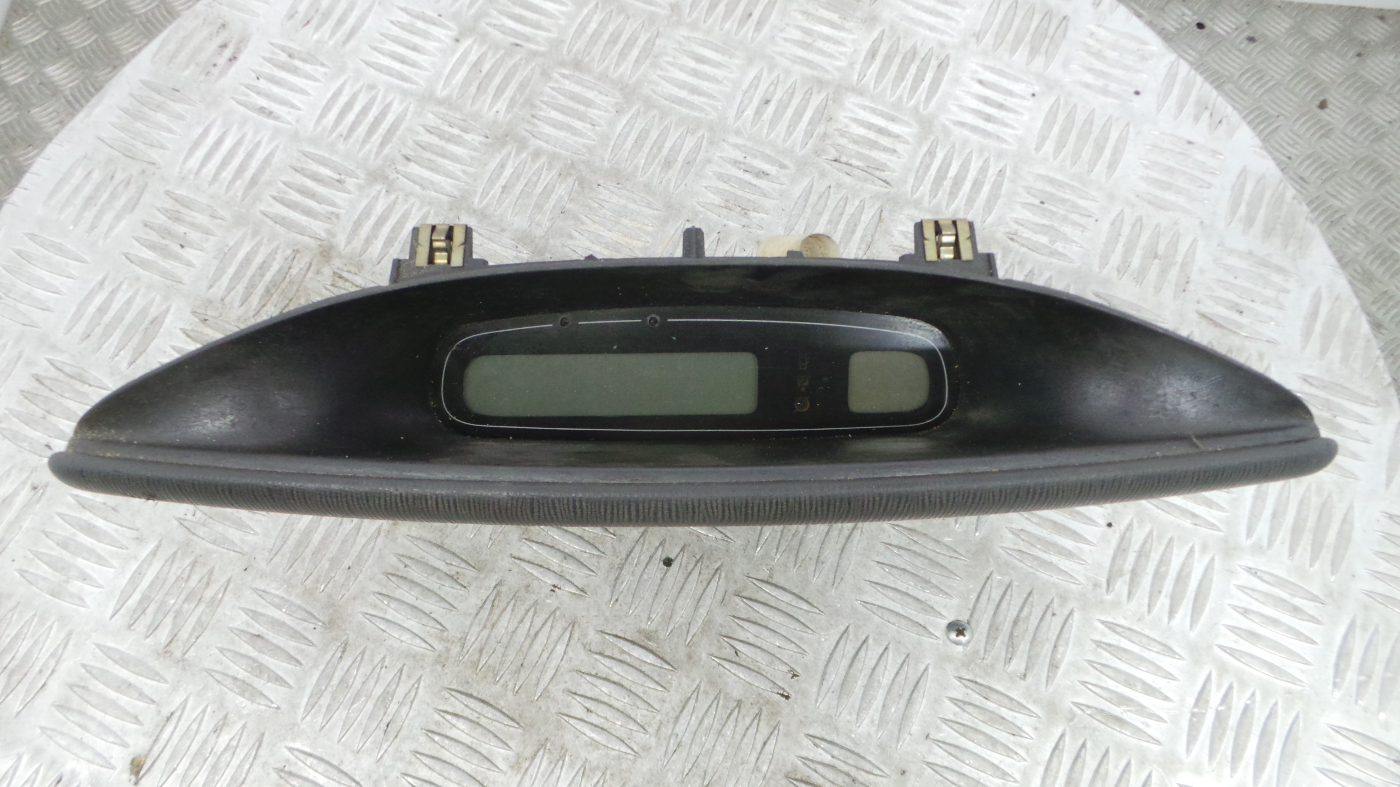 Display do Ar Condicionado / Rádio / GPS / DVD 8200002604A - RENAULT LAGUNA II (BG0/1_)-37037446