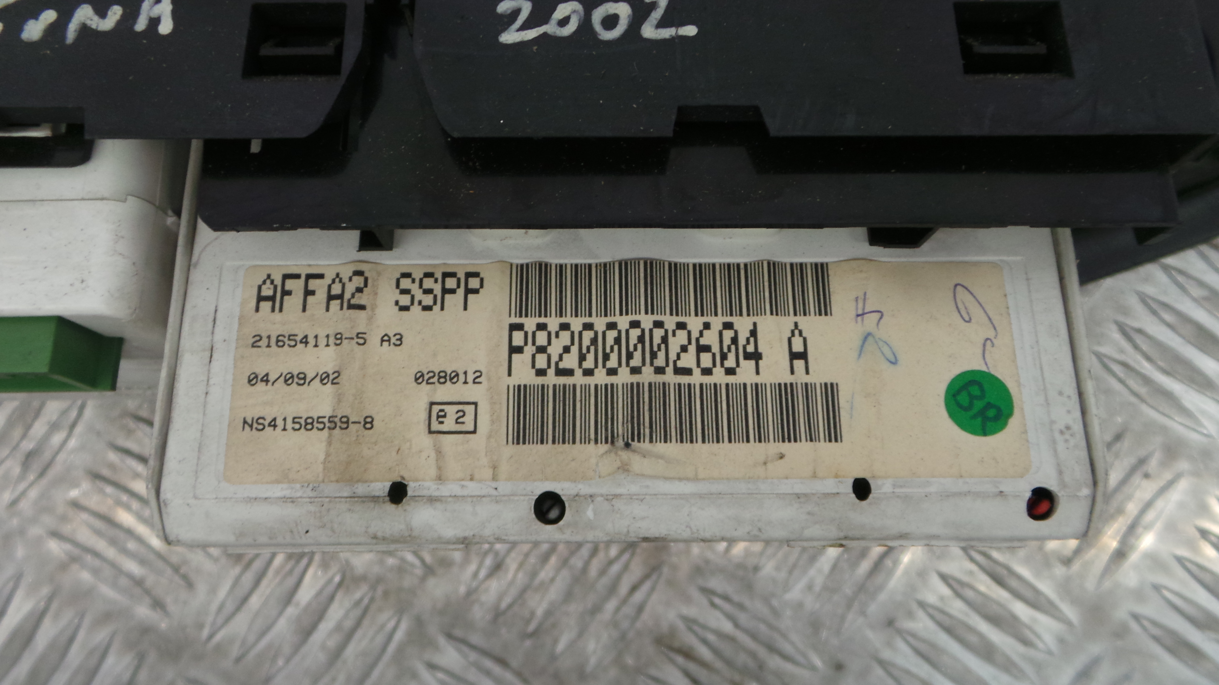 Display do Ar Condicionado / Rádio / GPS / DVD 8200002604A - RENAULT LAGUNA II (BG0/1_)-37037446