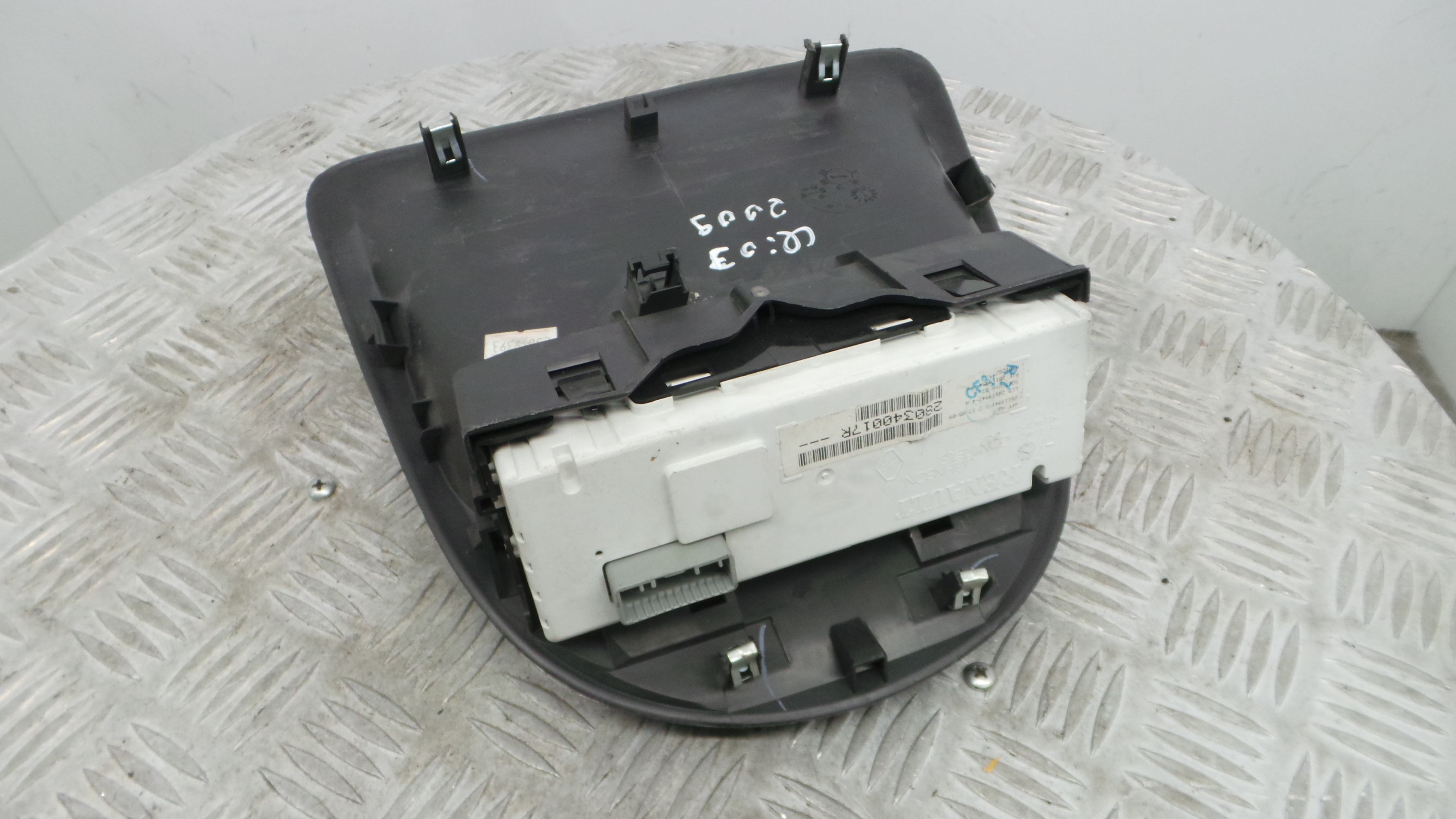 Display do Ar Condicionado / Rádio / GPS / DVD 280340017R - RENAULT CLIO III (BR0/1, CR0/1)-37037550