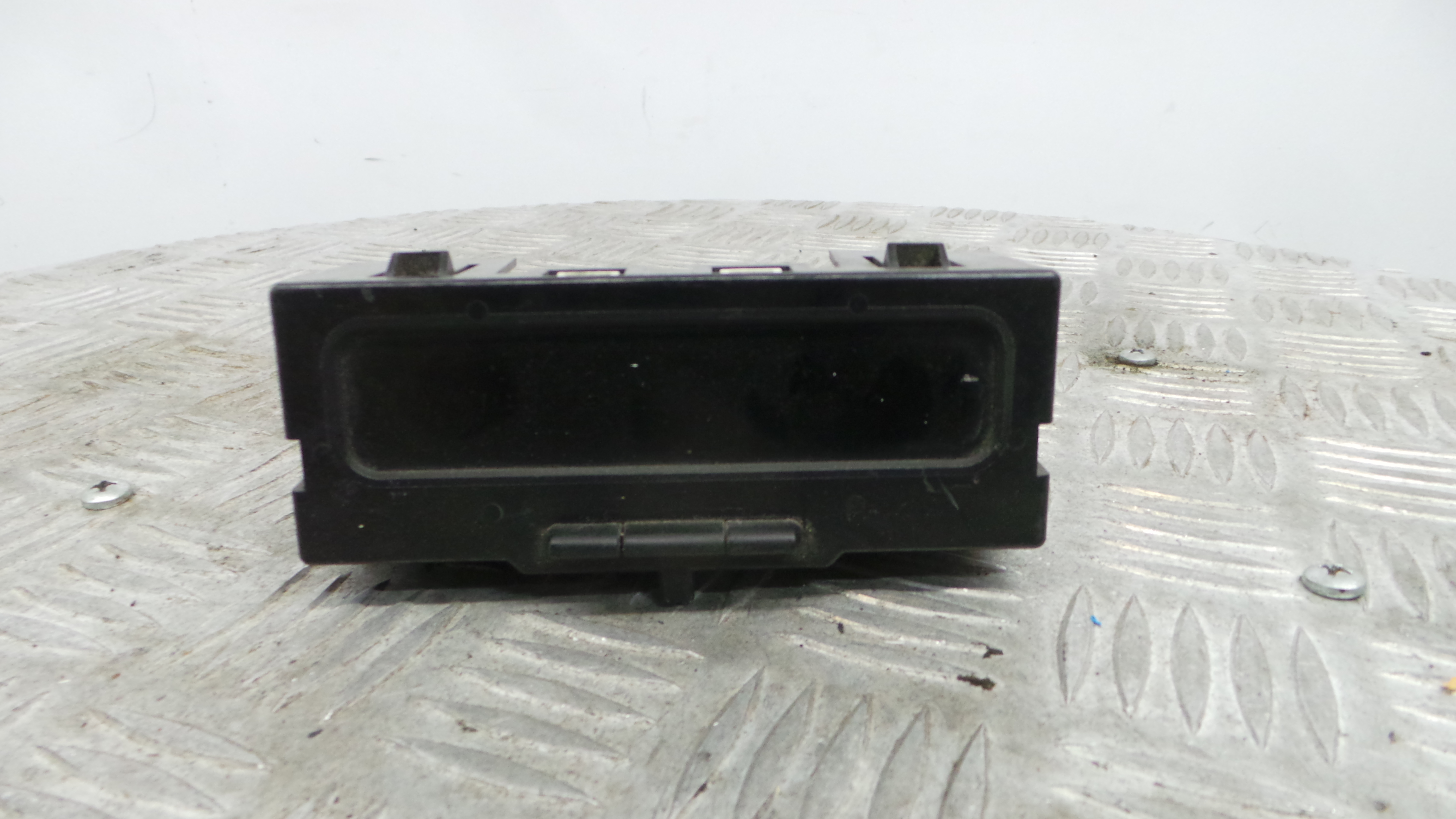 Display do Ar Condicionado / Rádio / GPS / DVD 8200028364-A - RENAULT CLIO III (BR0/1, CR0/1)-37037574