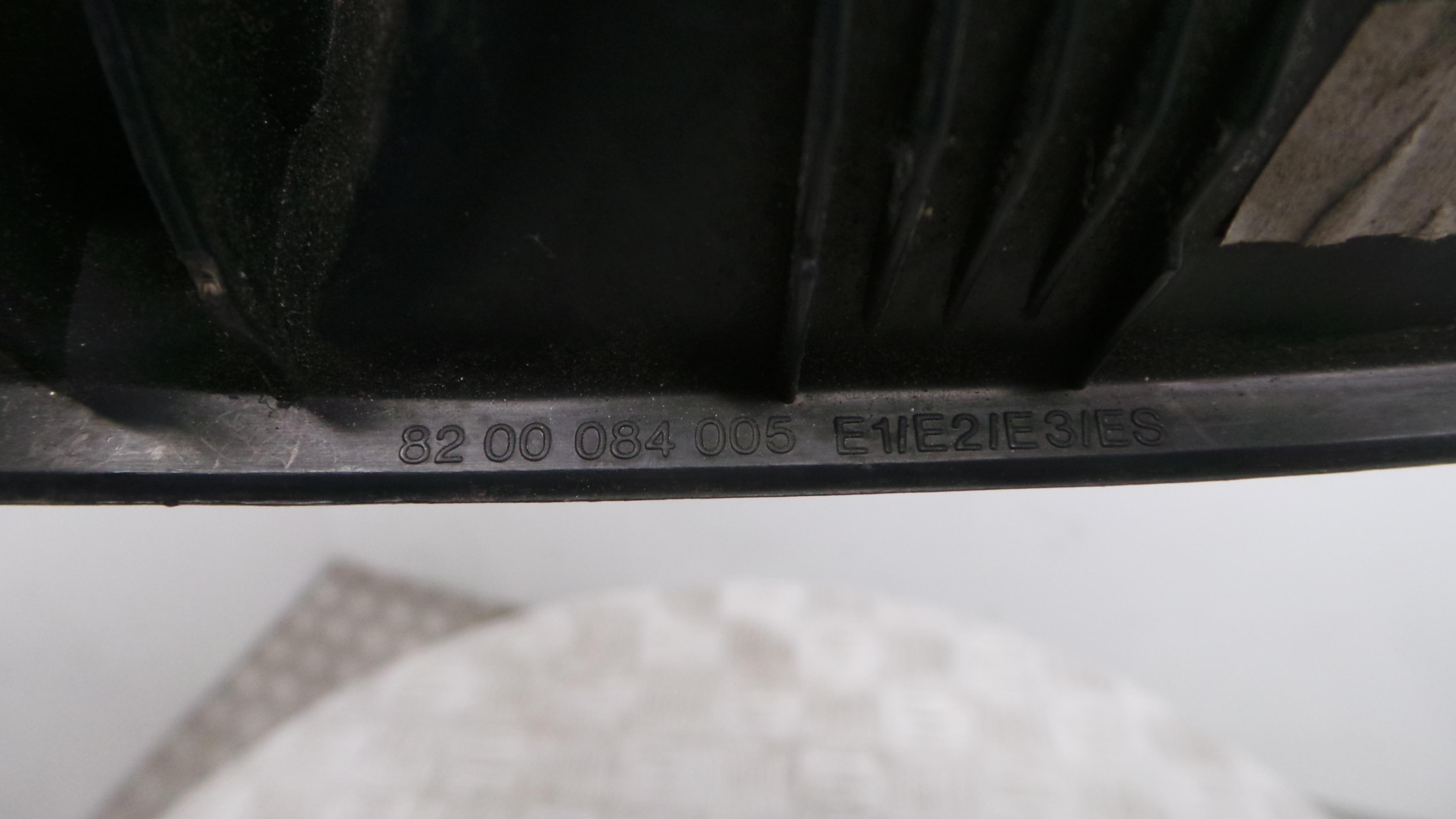 Interruptor / Comando Elevador Vidro Frente Dto  8200084005 - RENAULT CLIO II (BB_, CB_), CLIO Mk II-37039038