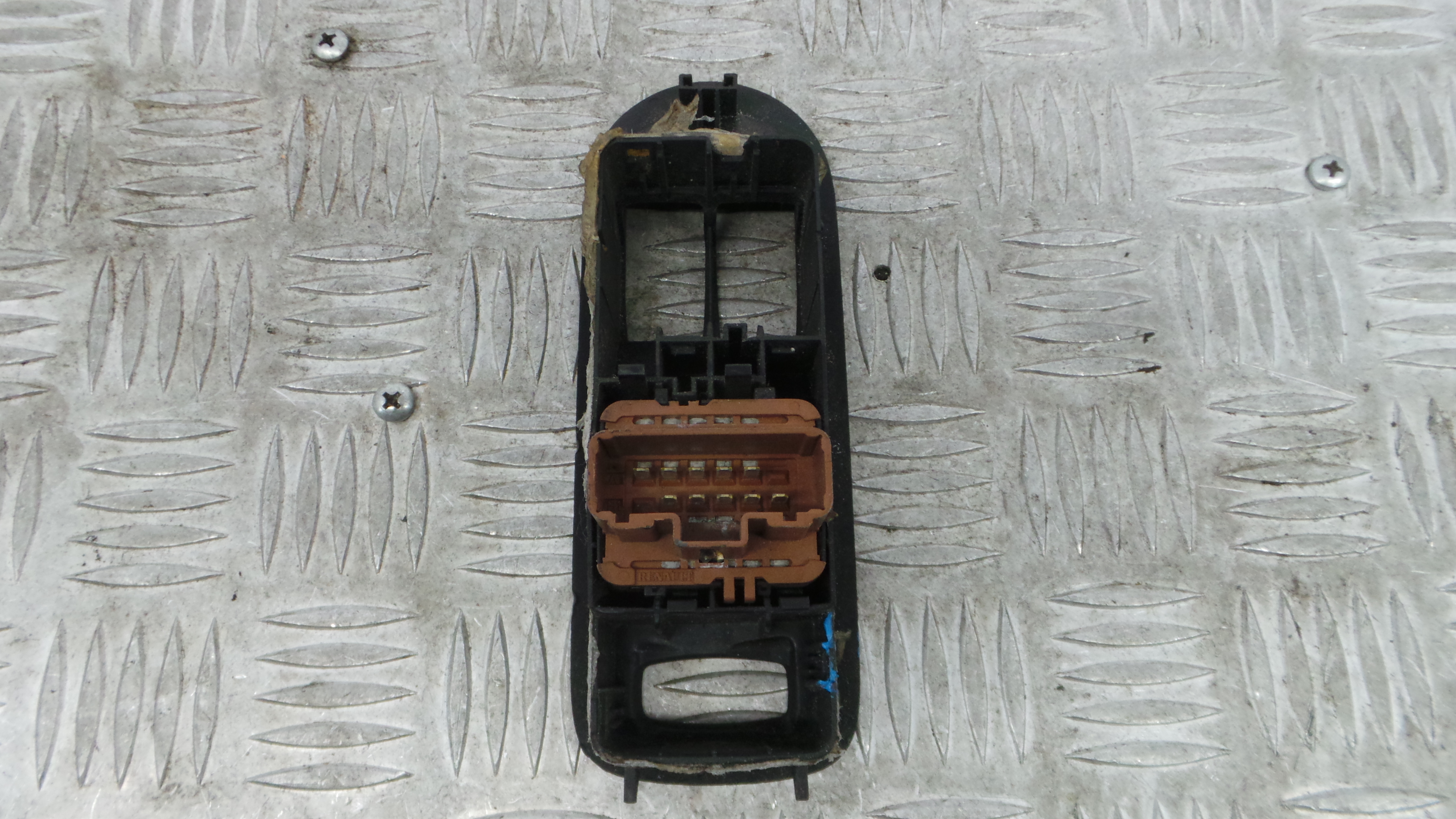 Interruptor / Comando Elevador Vidro Frente Esq  8200160603 - RENAULT MEGANE II (BM0/1_, CM0/1_)-37039041