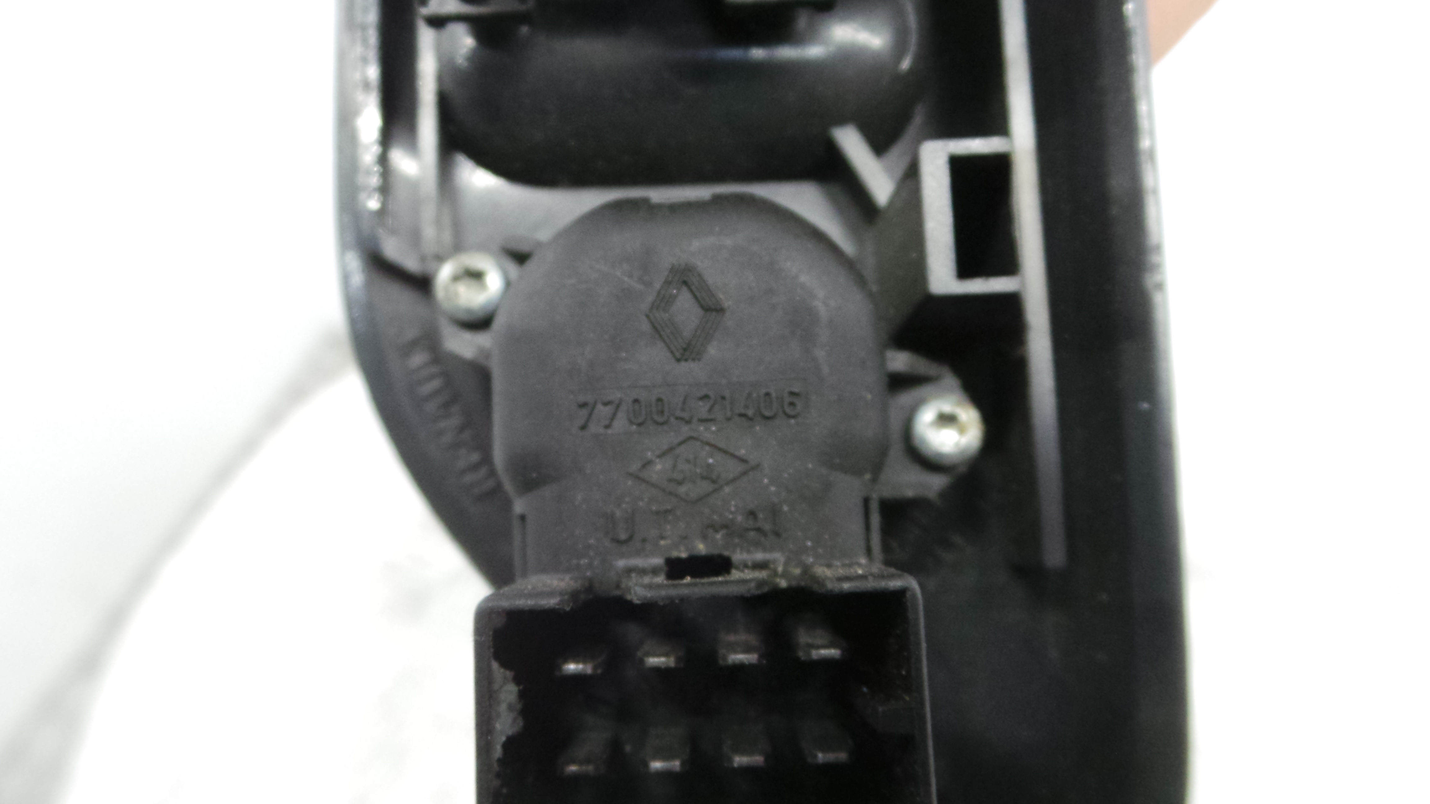 Interruptor / Comando Elevador Vidro Frente Esq  7701699599 - RENAULT LAGUNA I (B56_, 556_)-37039482