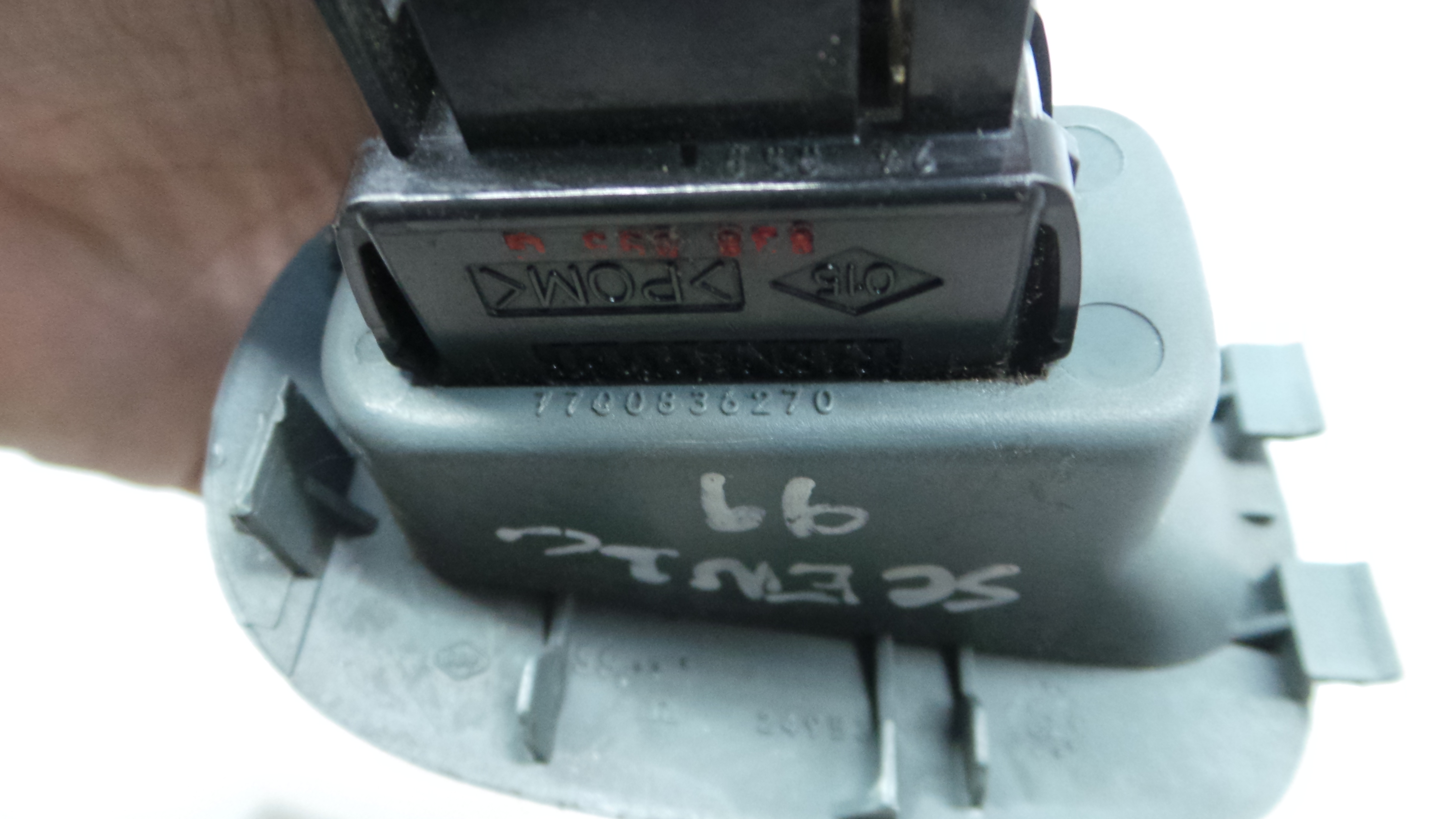 Interruptor / Comando Elevador Vidro Frente Dto  7700836270 - RENAULT MEGANE Scénic (JA0/1_)-37039508
