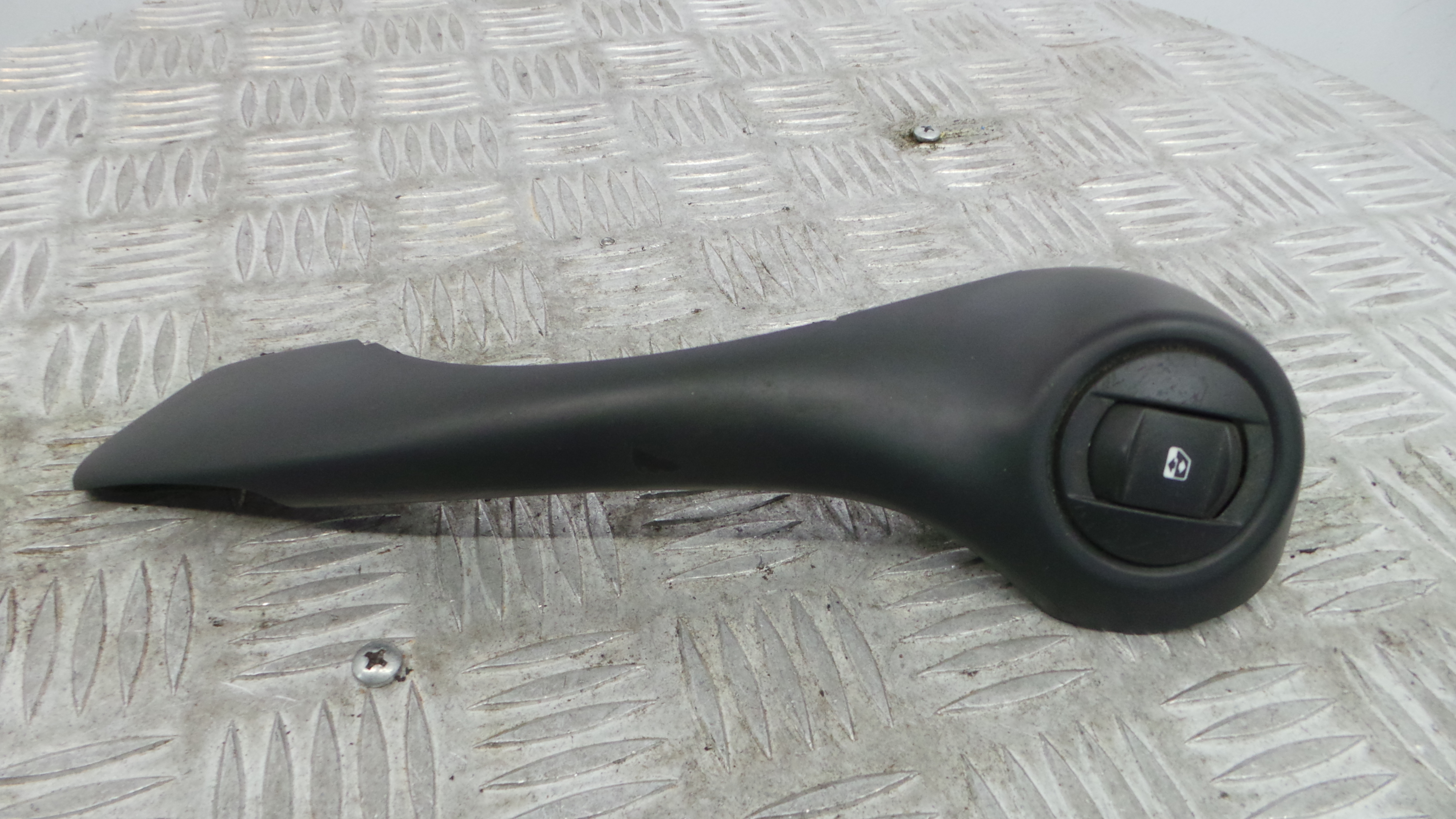 Interruptor / Comando Elevador Vidro Frente Dto  8200316979D - RENAULT CLIO III (BR0/1, CR0/1)-37039543