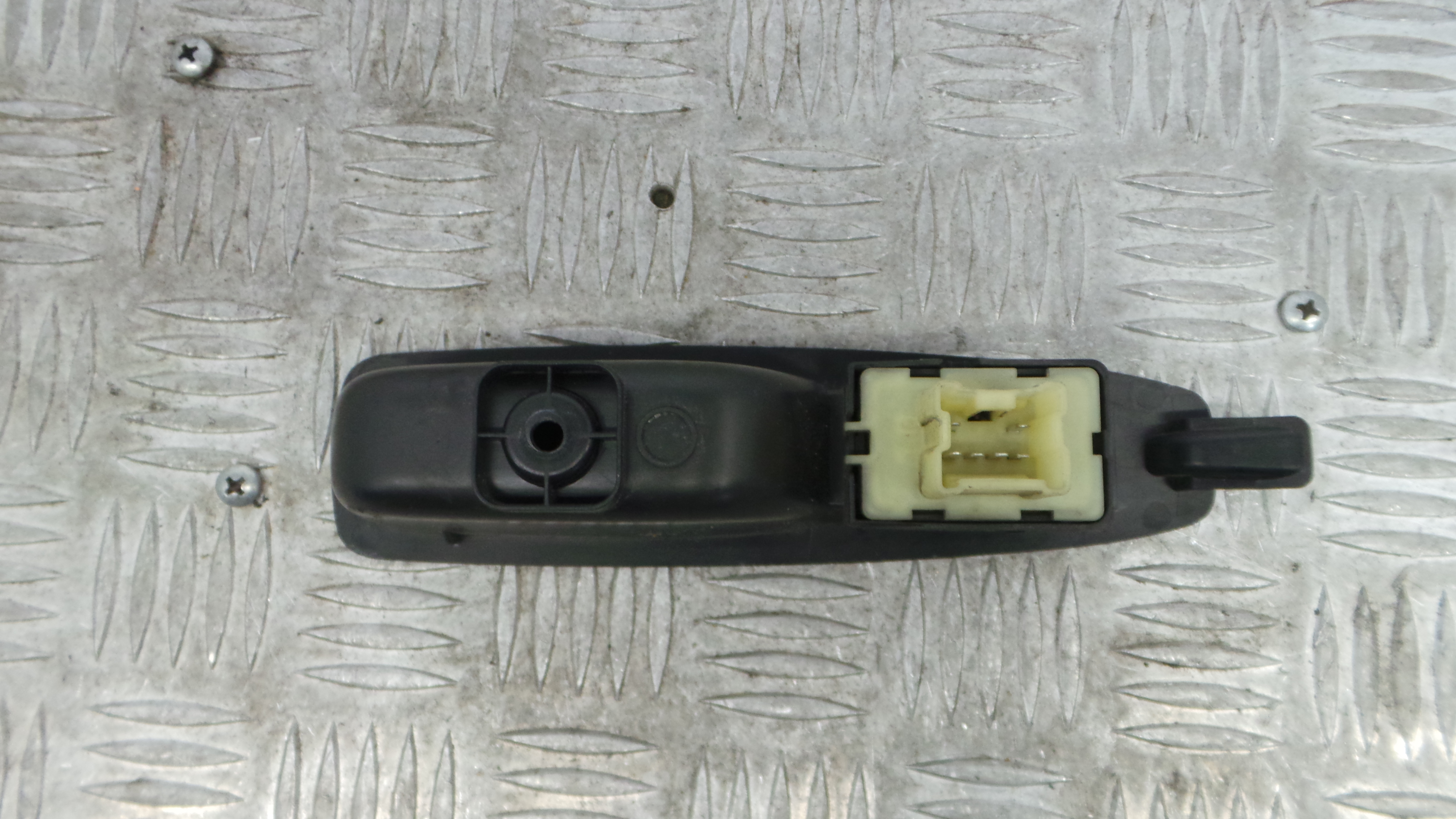 Interruptor / Comando Elevador Vidro Trás Dto 829614619R - RENAULT CLIO IV (BH_)-37039574