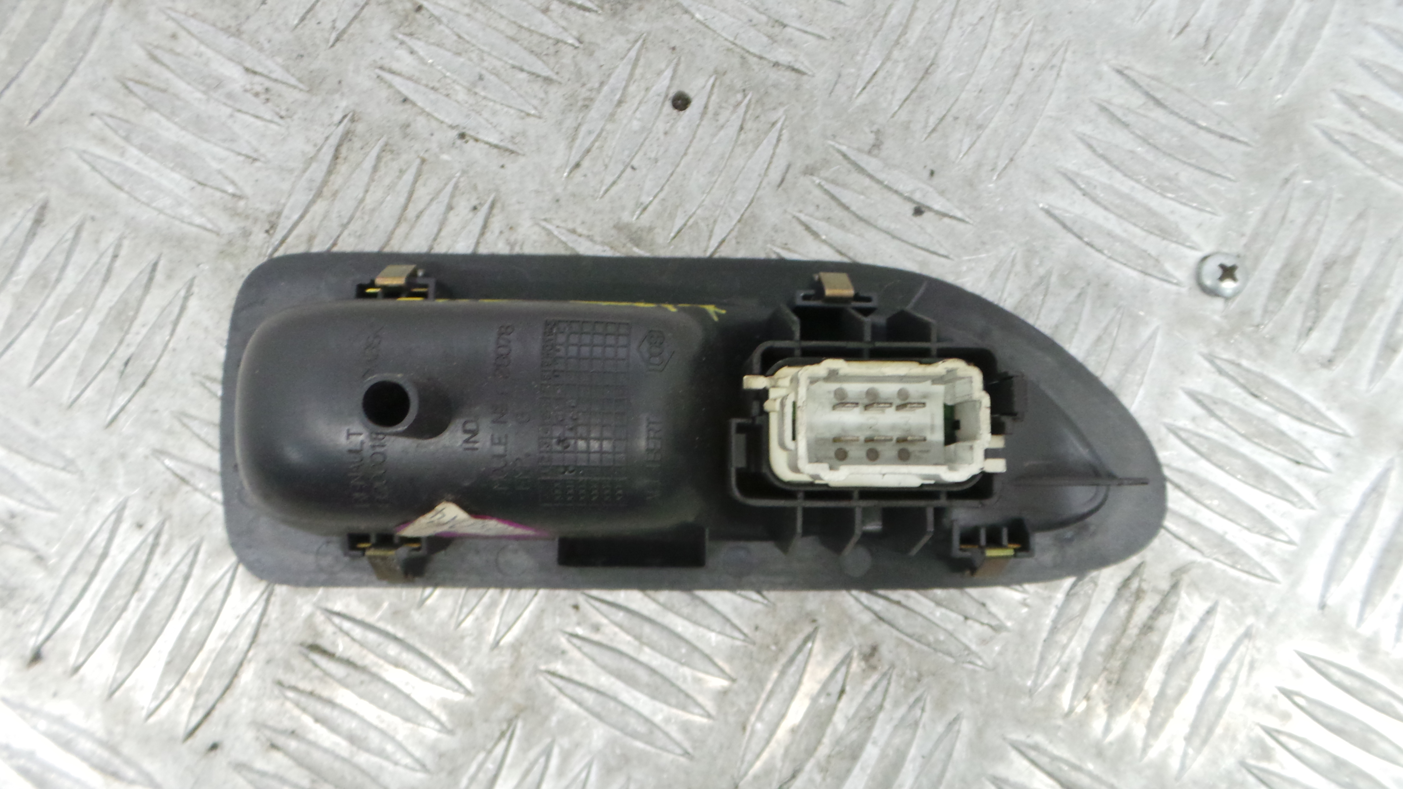 Interruptor / Comando Elevador Vidro Trás Esq 8200016013 - RENAULT LAGUNA II (BG0/1_)-37039580