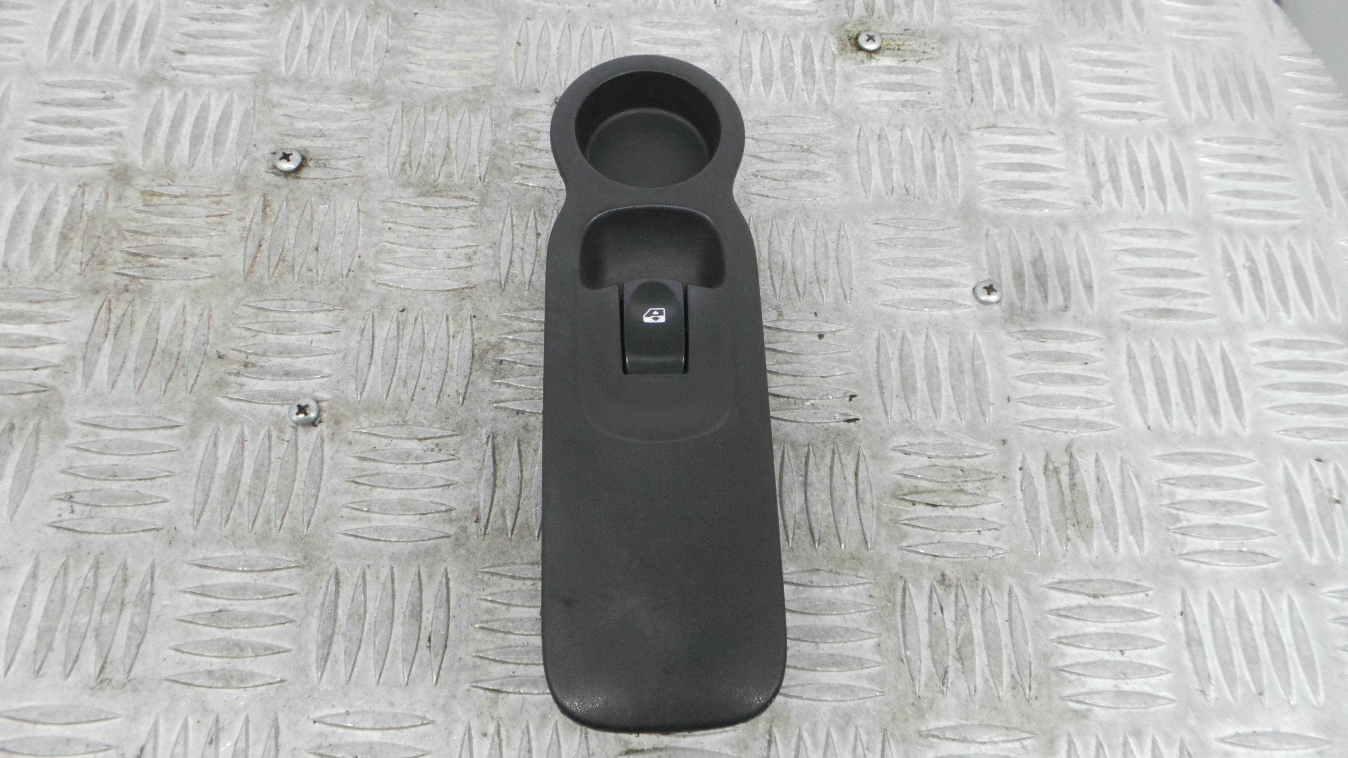 Interruptor / Comando Elevador Vidro Frente Dto  8200278436 - RENAULT MODUS / GRAND MODUS (F/JP0_)-37039624