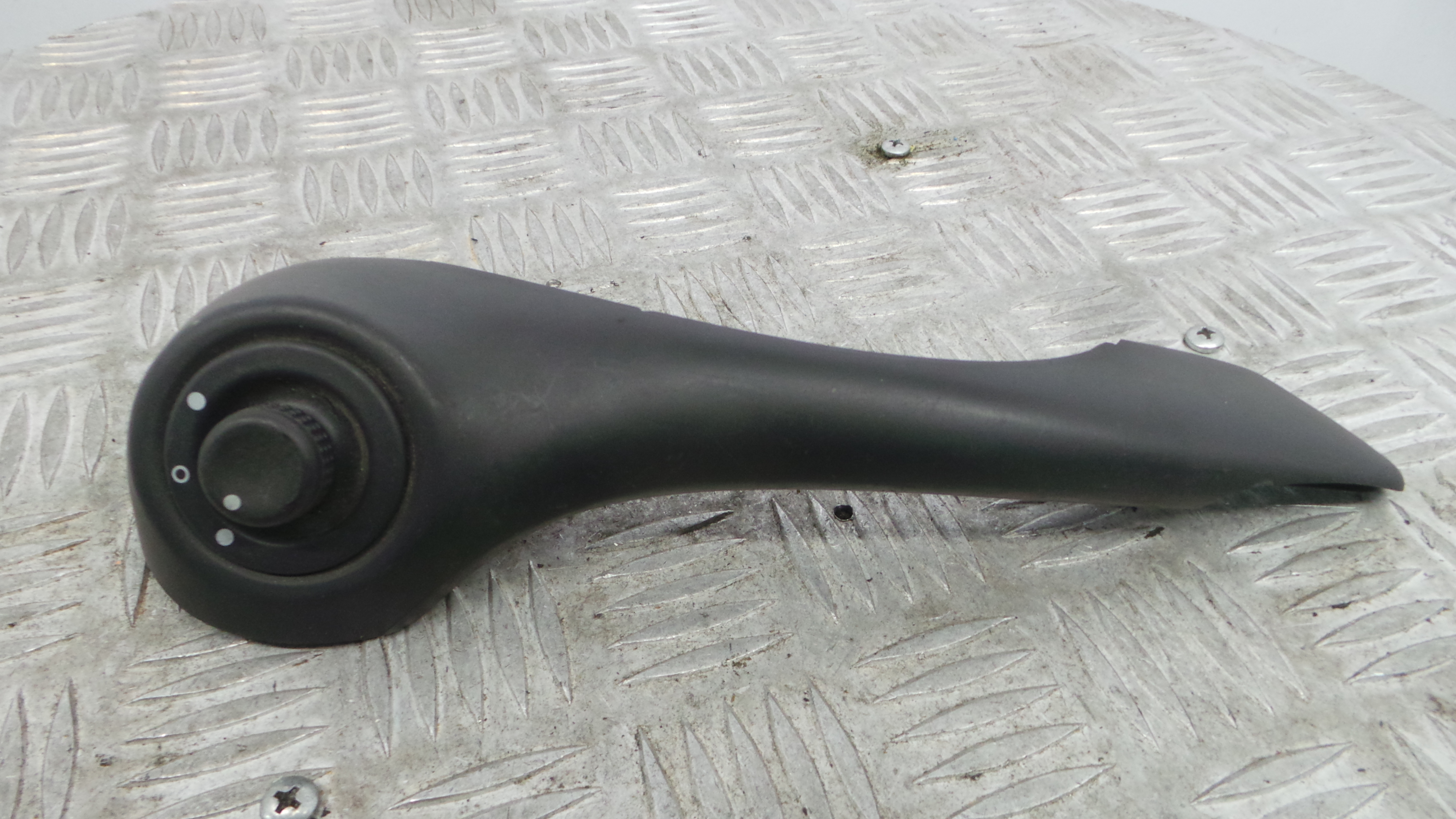 Comando Retrovisores 8200316977G - RENAULT CLIO III (BR0/1, CR0/1)-37039639