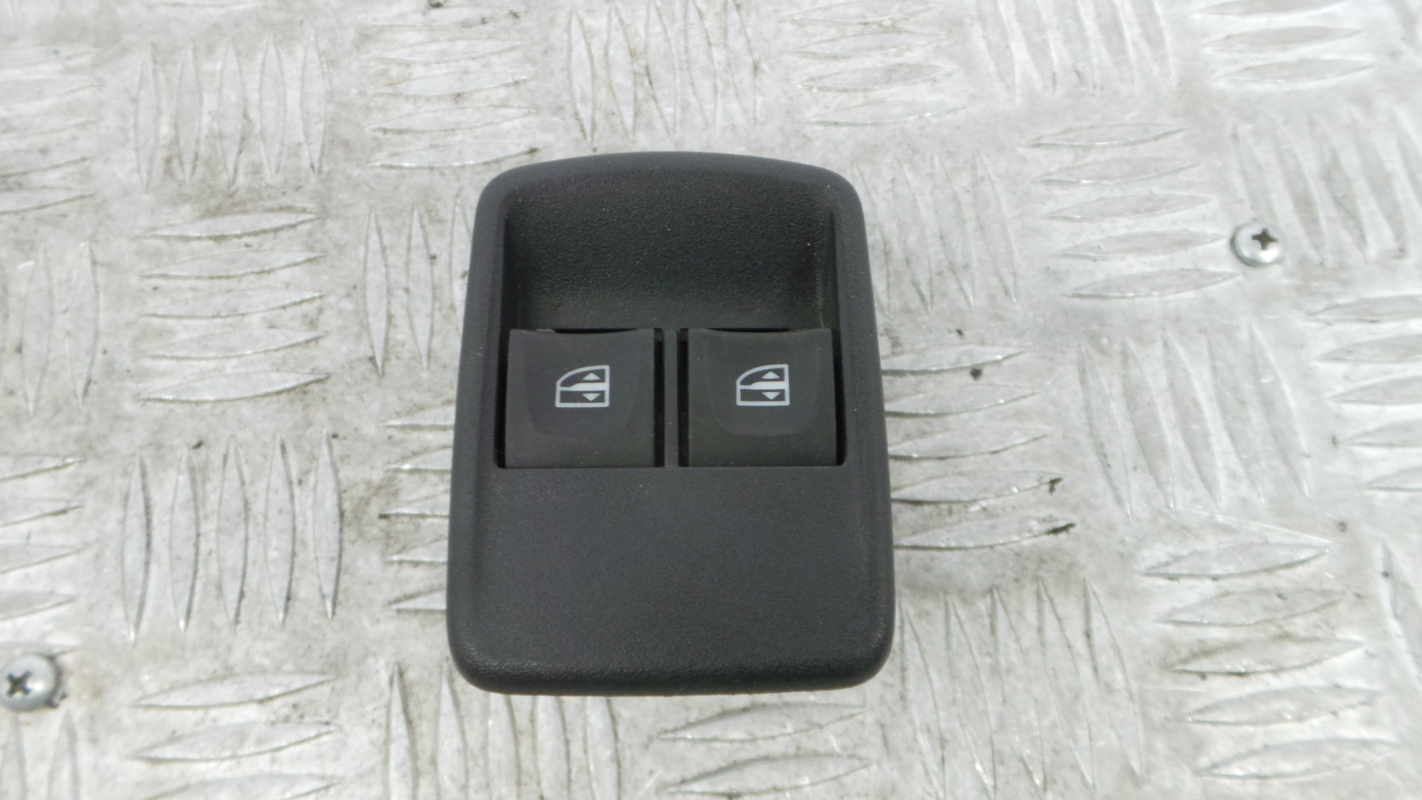 Interruptor / Comando Elevador Vidro Frente Esq  254117873R - DACIA SANDERO II-37039651
