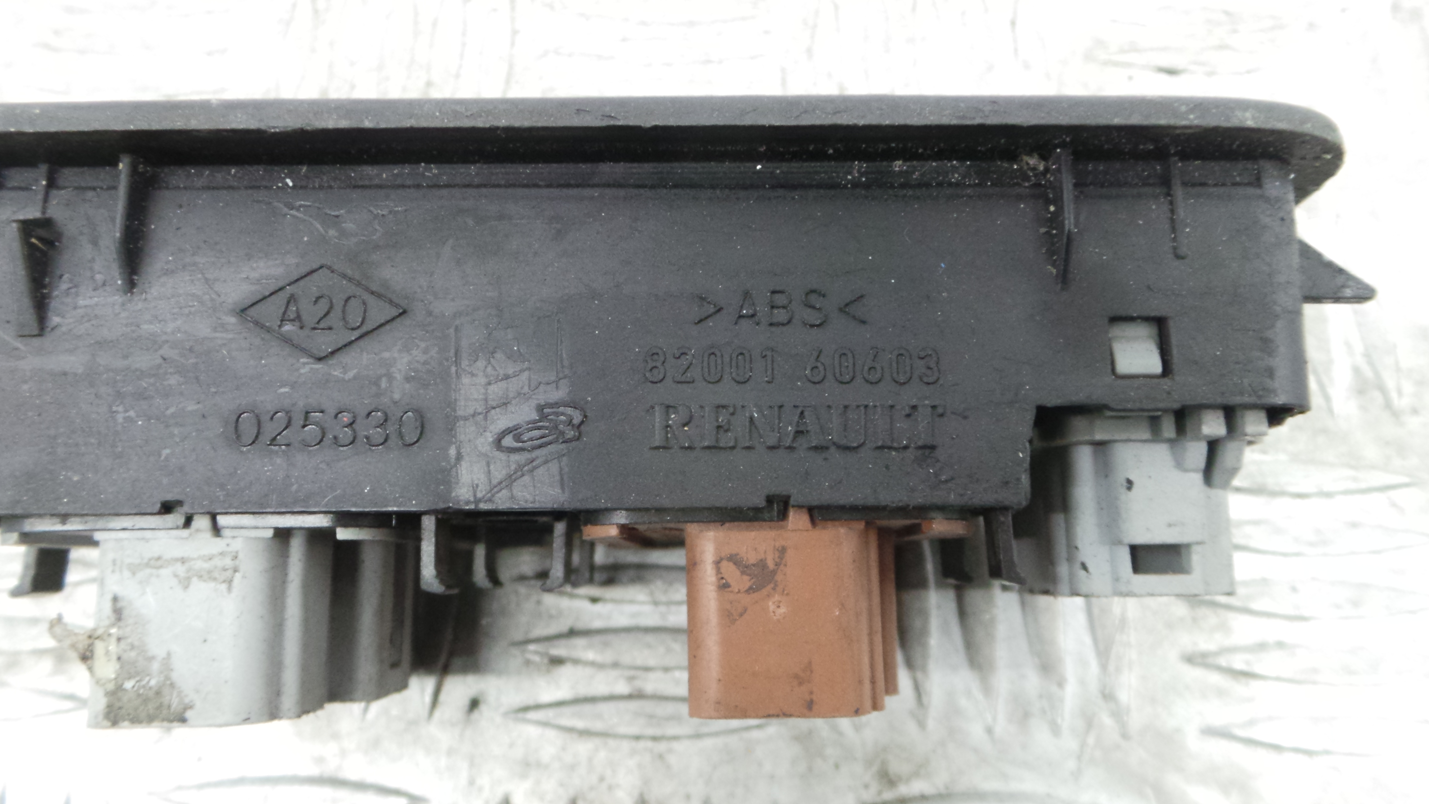 Interruptor / Comando Elevador Vidro Frente Esq  8200160603 - RENAULT SCÉNIC III (JZ0/1_)-37040012