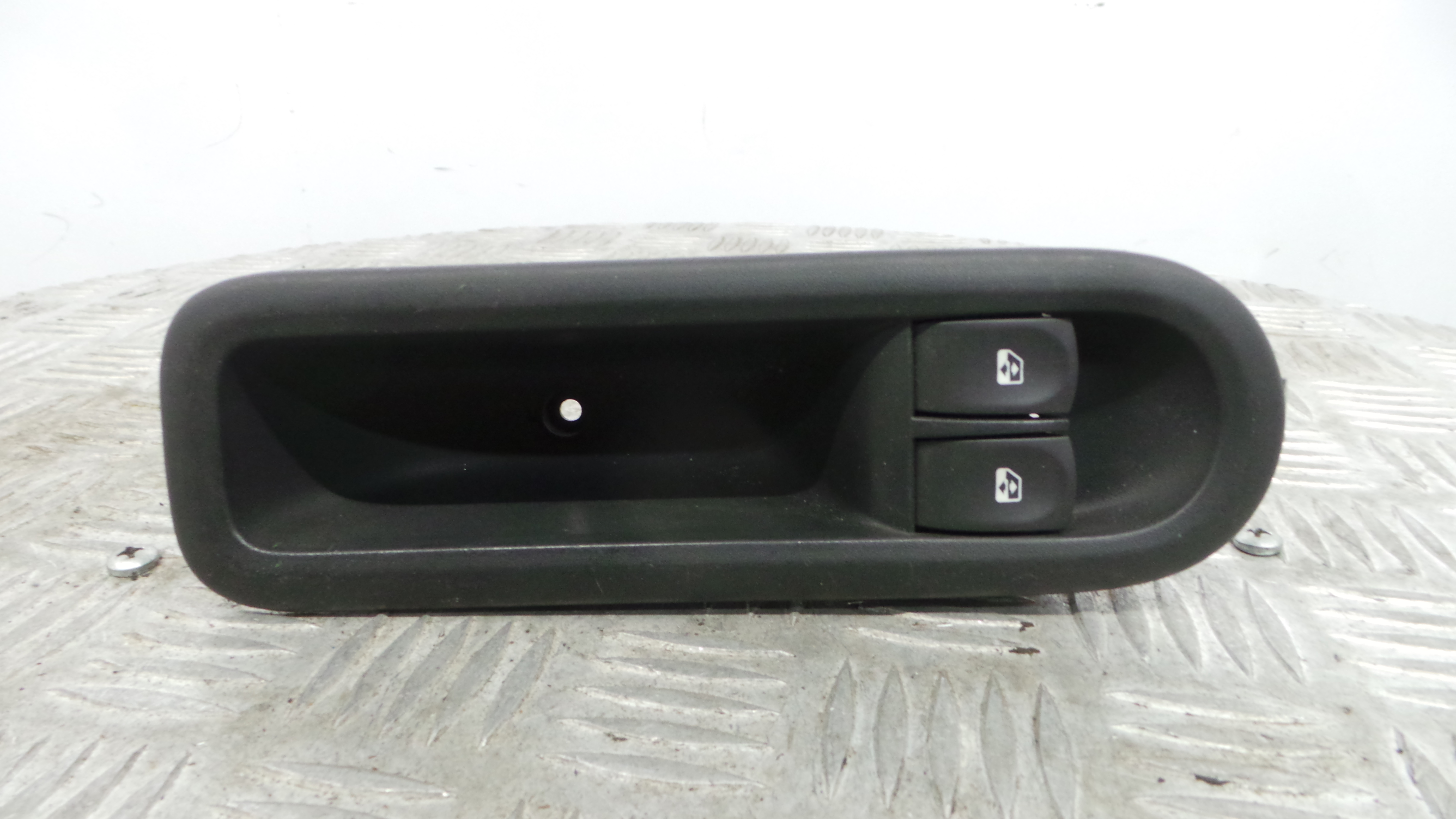 Interruptor / Comando Elevador Vidro Frente Esq  8200356513 - RENAULT CLIO III (BR0/1, CR0/1)-37040702