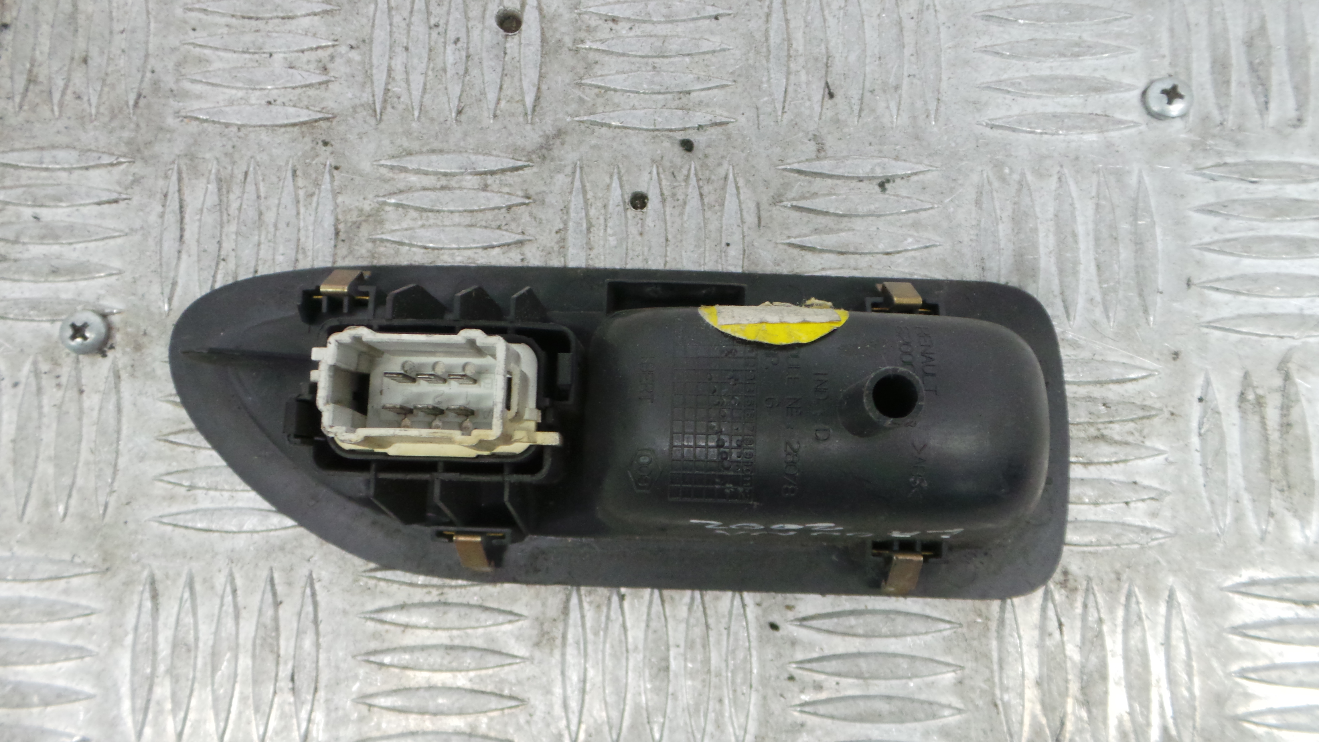 Interruptor / Comando Elevador Vidro Trás Esq 8200016013 - RENAULT LAGUNA II (BG0/1_)-37040720