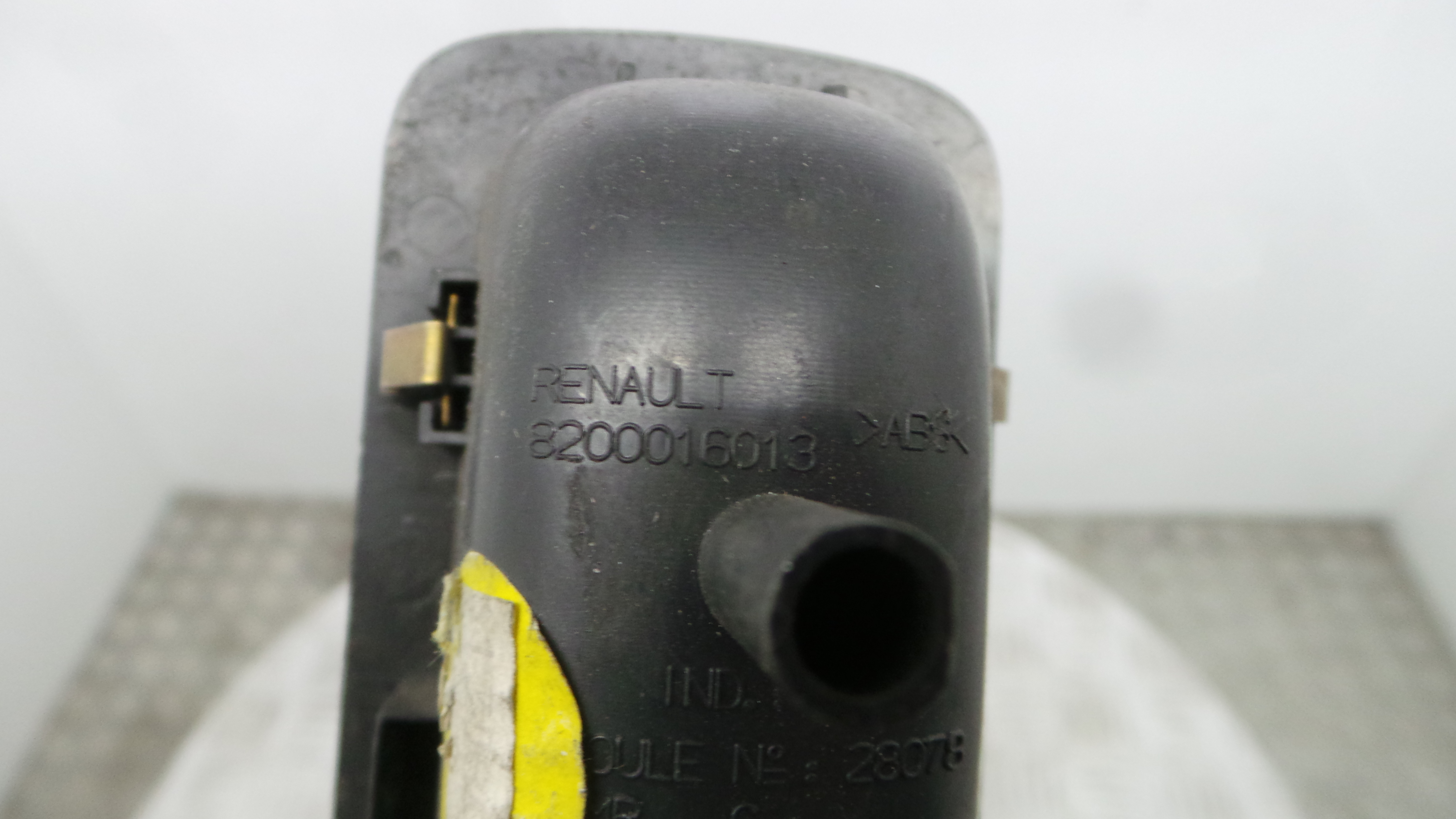 Interruptor / Comando Elevador Vidro Trás Esq 8200016013 - RENAULT LAGUNA II (BG0/1_)-37040720