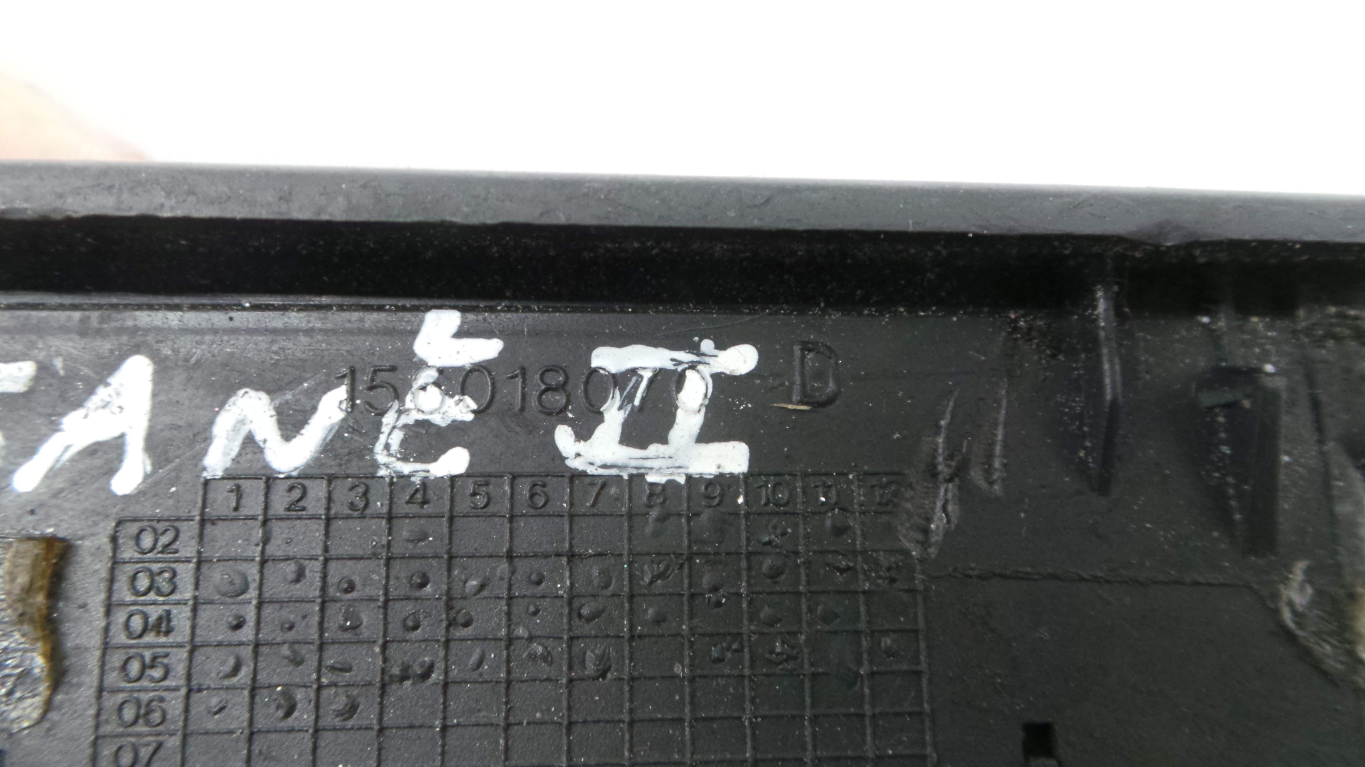 Interruptor / Comando Elevador Vidro Frente Esq  156018070D - RENAULT MEGANE II (BM0/1_, CM0/1_)-37040723