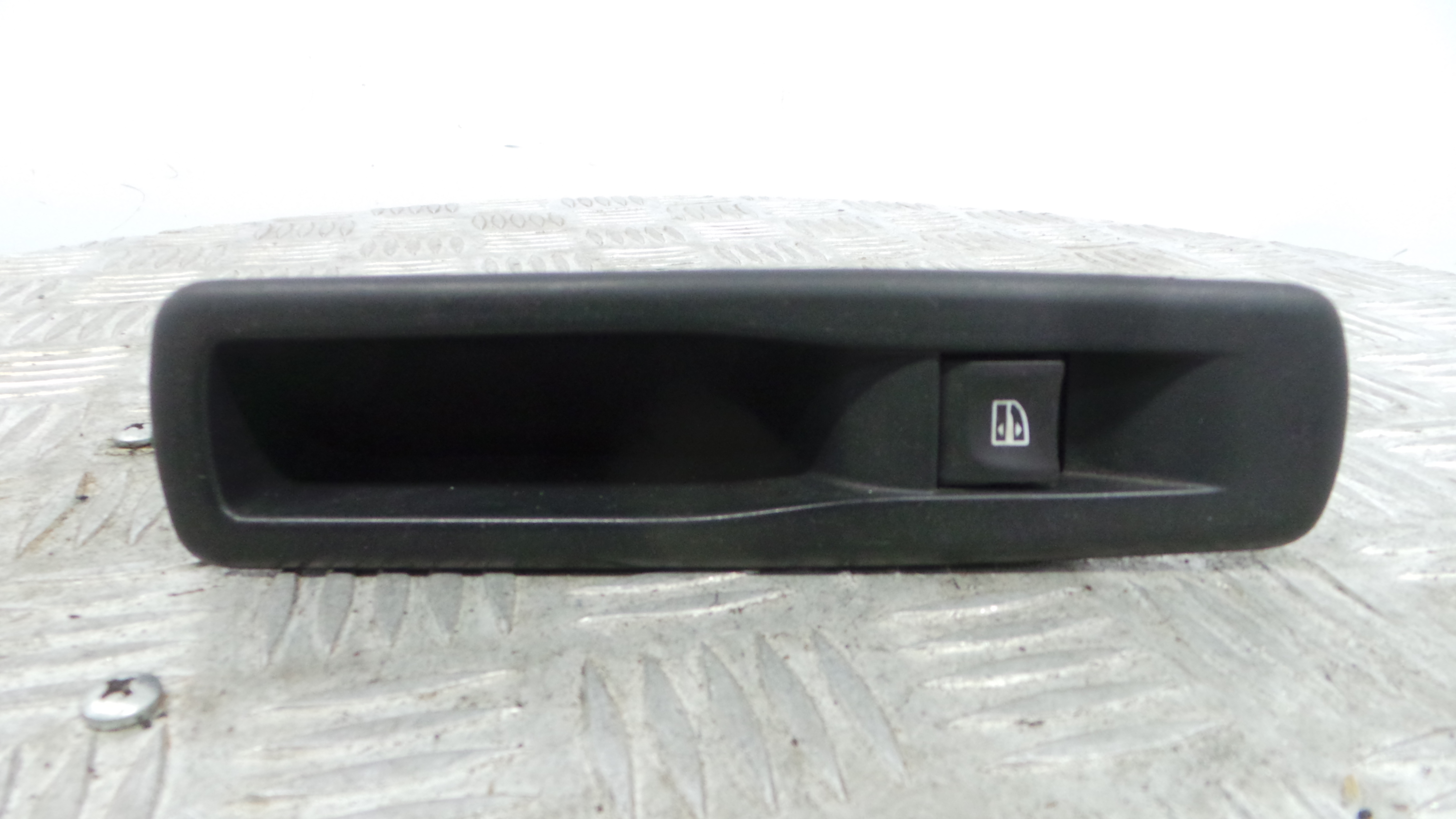 Interruptor / Comando Elevador Vidro Frente Dto  829500004R - RENAULT MEGANE III Hatchback (BZ0/1_, -37040740