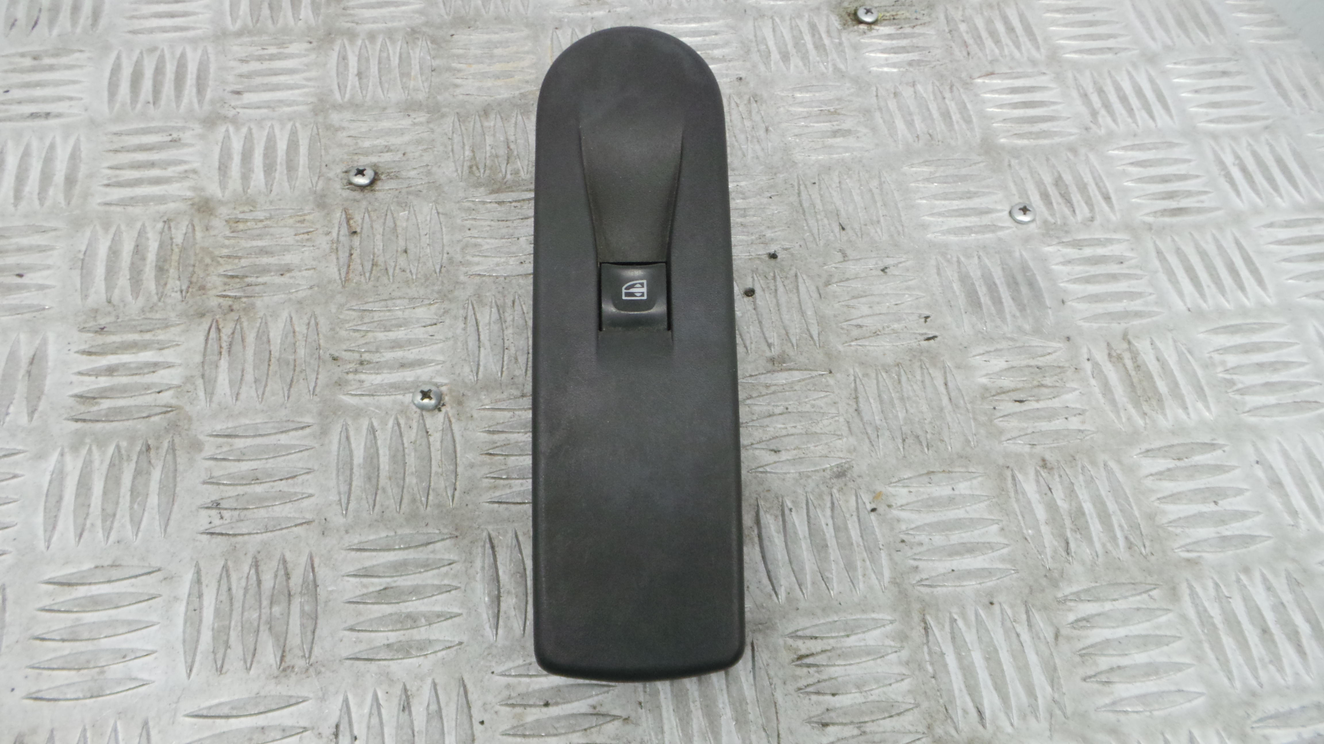Interruptor / Comando Elevador Vidro Frente Dto  809602454R - RENAULT CLIO IV (BH_)-37040743