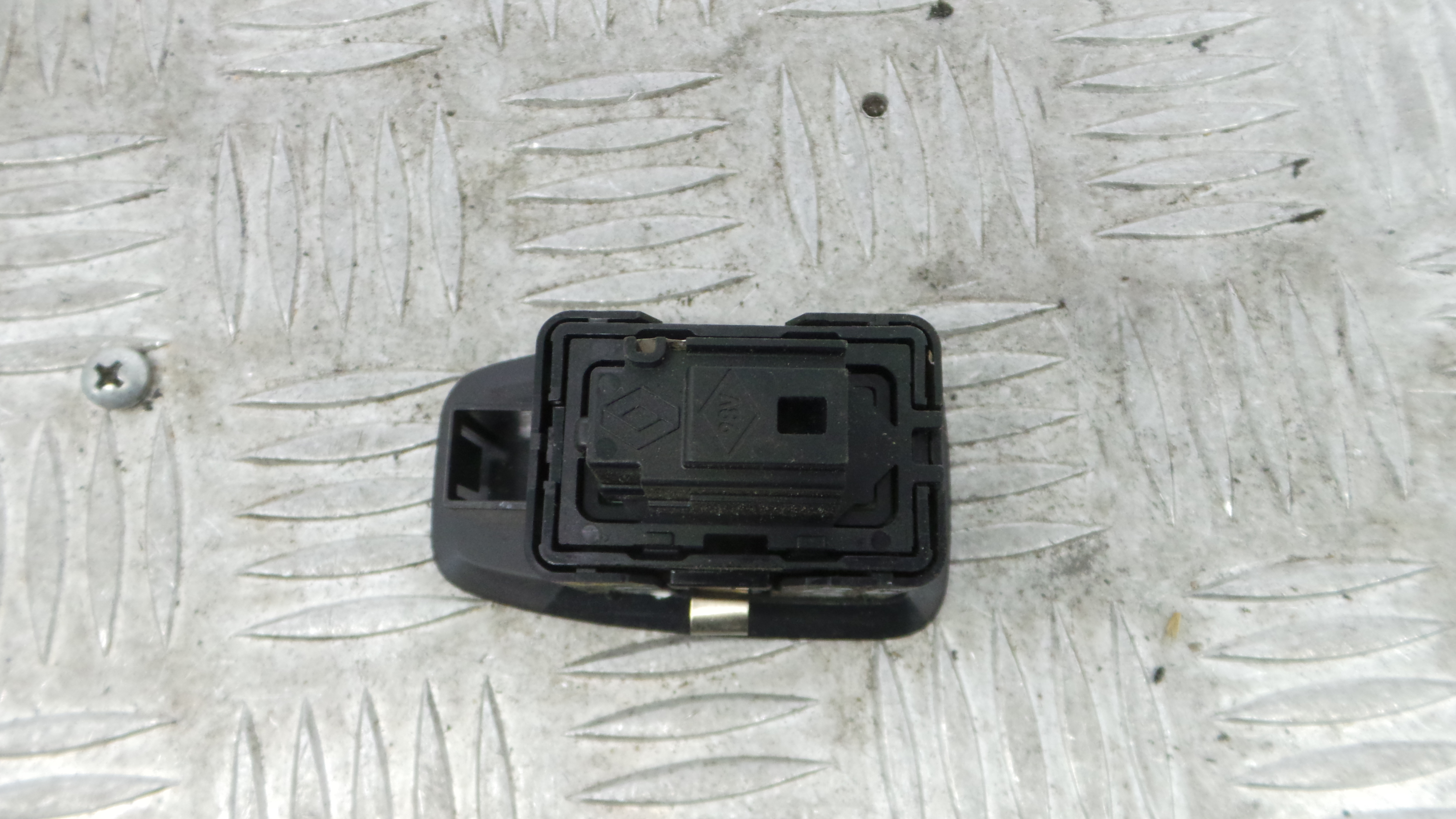 Interruptor / Comando Elevador Vidro Frente Dto  254019868R - RENAULT CLIO V (B7_)-37040864