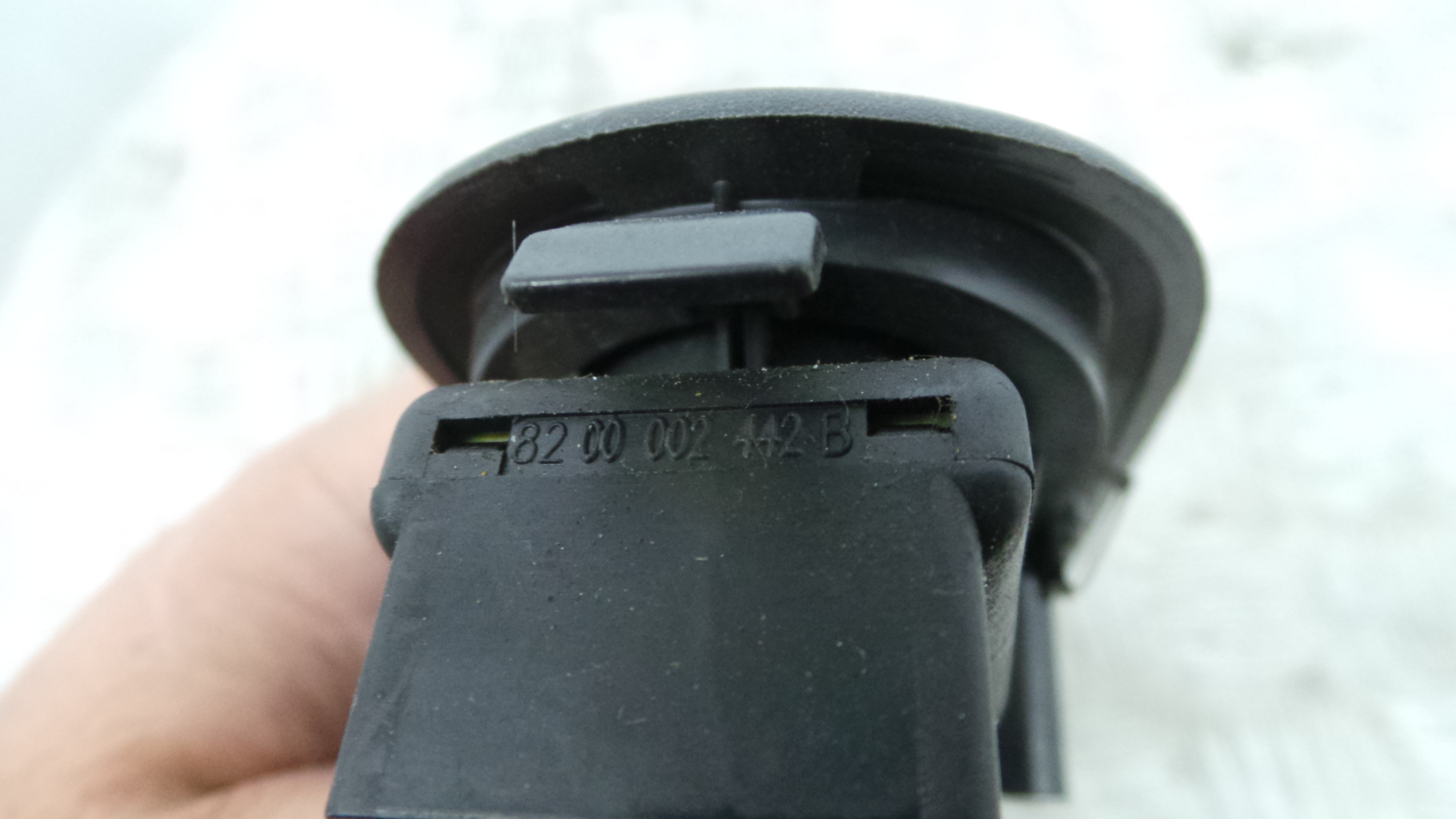 Interruptor / Comando Elevador Vidro Frente Esq  8200356515 - RENAULT CLIO III (BR0/1, CR0/1)-37040914