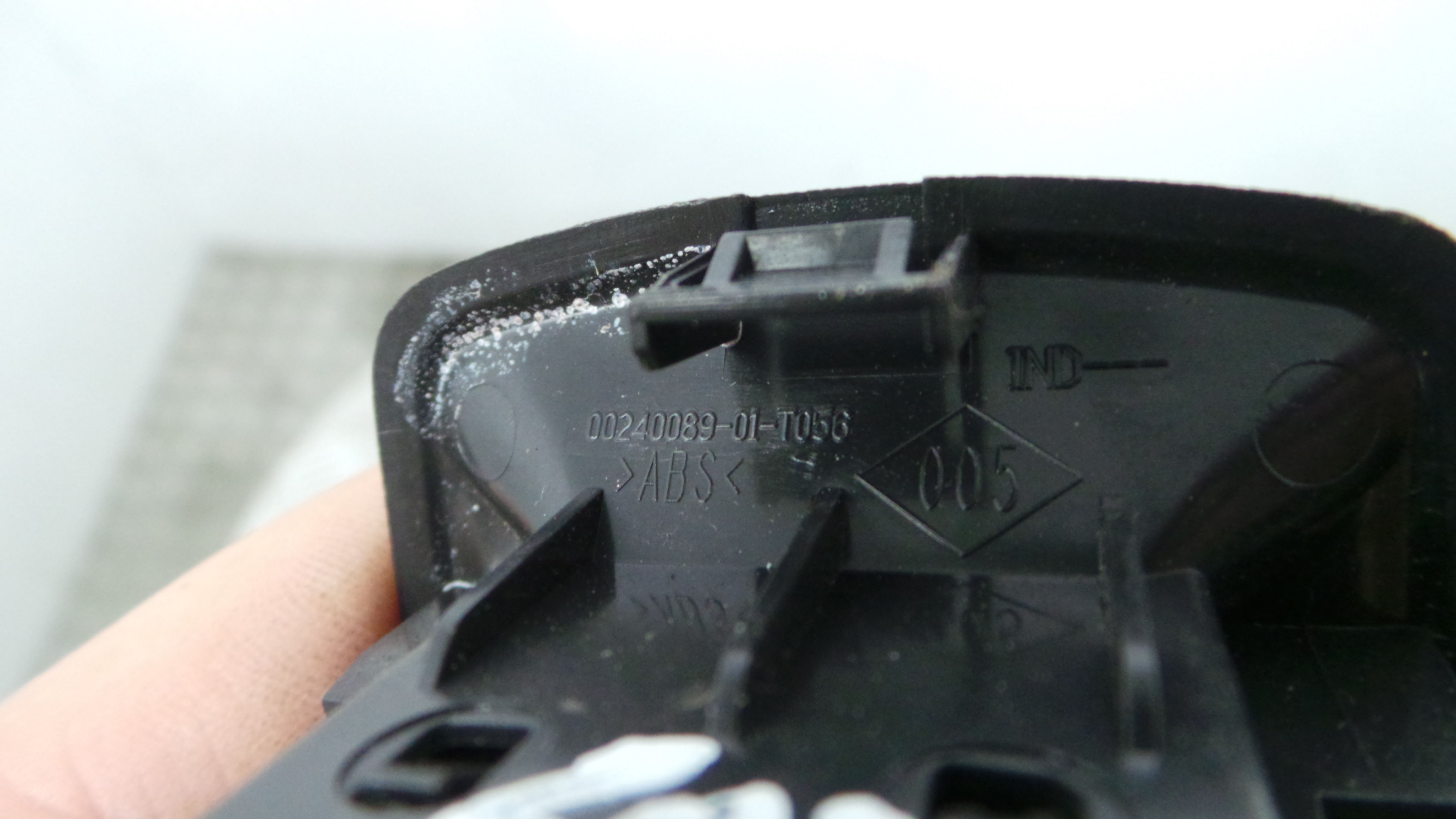 Interruptor / Comando Elevador Vidro Trás Esq 0024008901T056 - DACIA SANDERO II-37040921