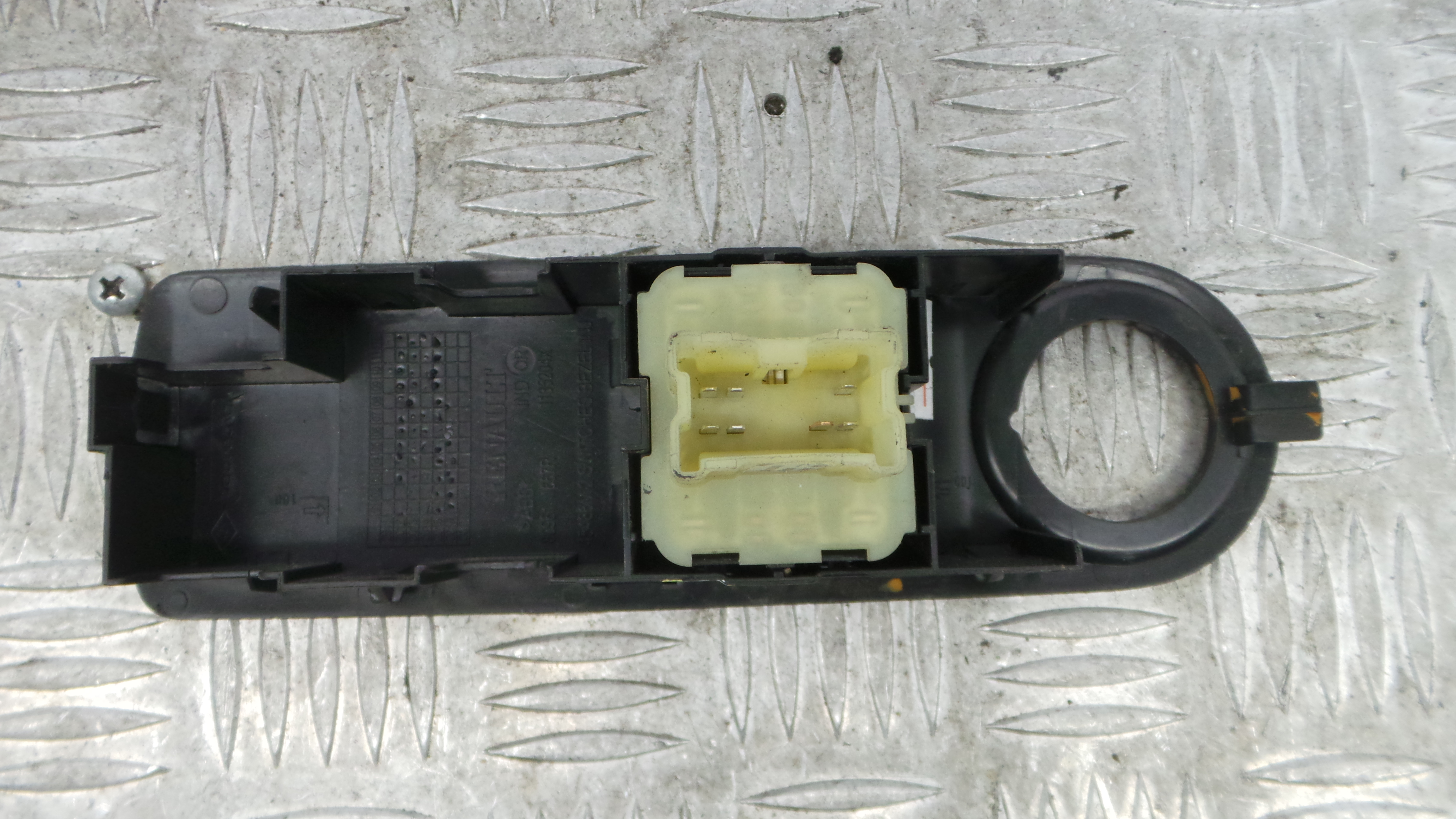 Interruptor / Comando Elevador Vidro Frente Esq  809611667R - RENAULT CLIO IV (BH_)-37040960