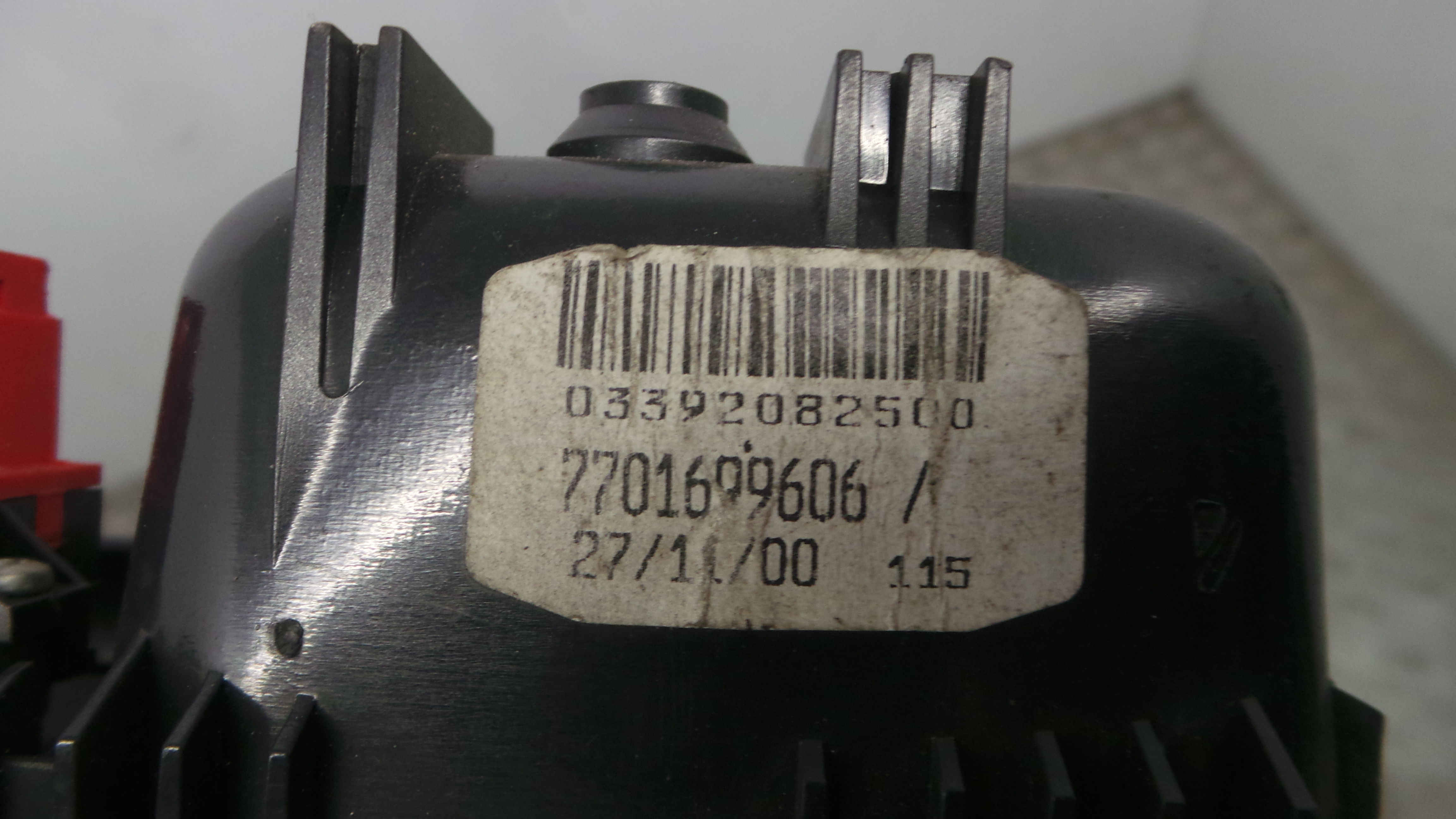 Interruptor / Comando Elevador Vidro Trás Dto 7700417097 - RENAULT LAGUNA I (B56_, 556_)-37040967