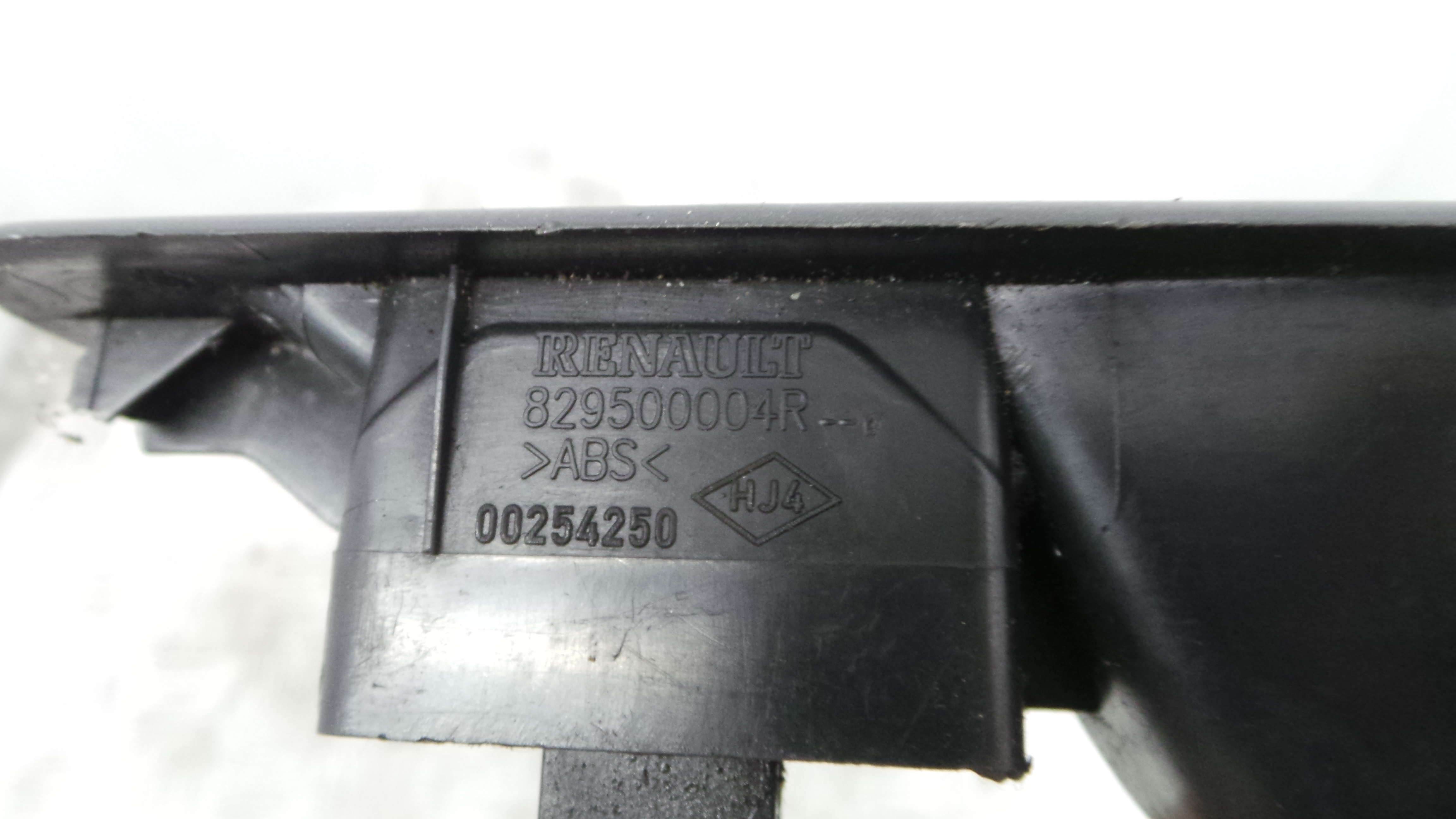 Interruptor / Comando Elevador Vidro Trás Dto 829500004R - RENAULT MEGANE III Hatchback (BZ0/1_, B3-37041005