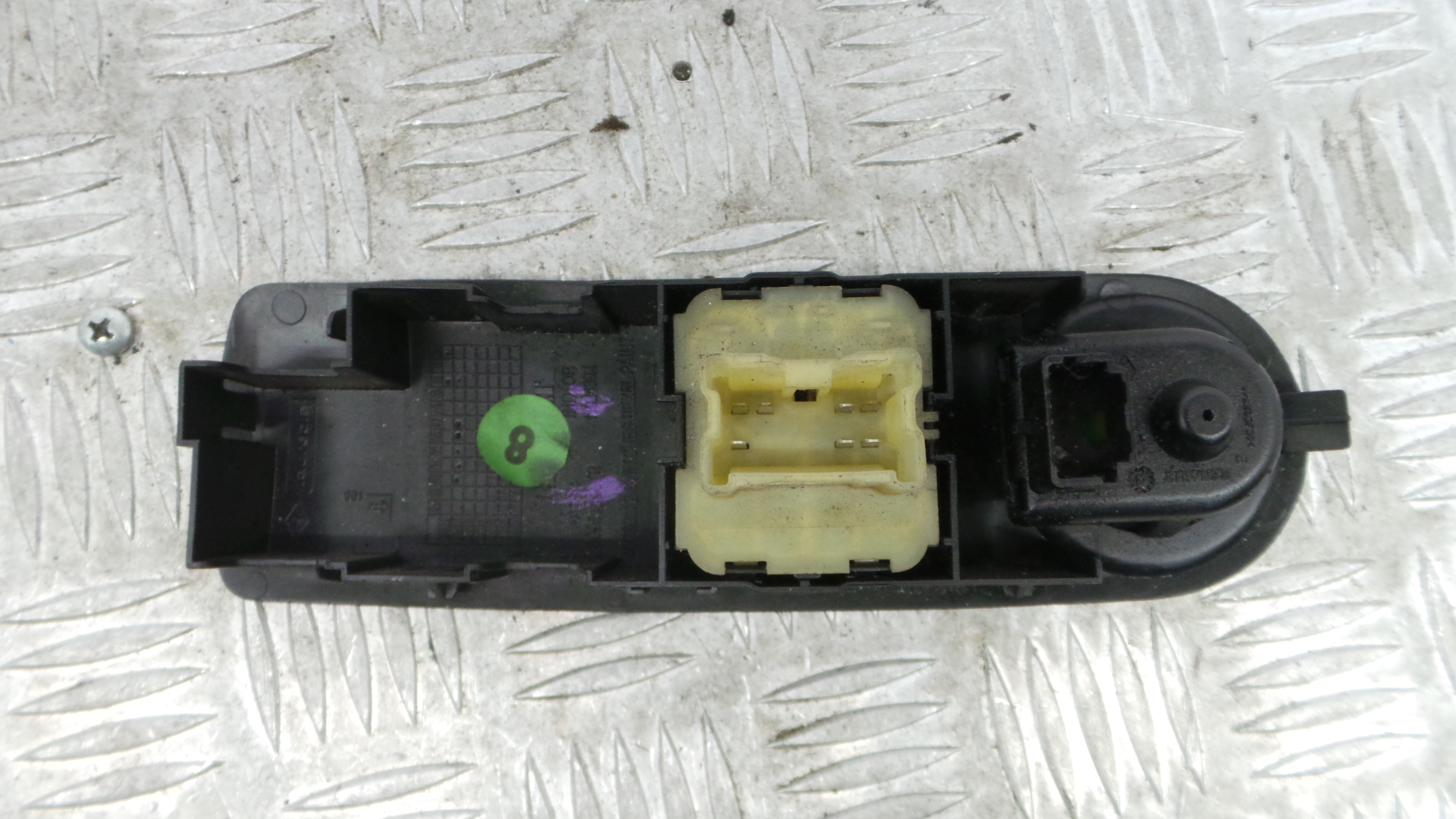 Interruptor / Comando Elevador Vidro Frente Esq  809612367R - RENAULT CLIO IV (BH_)-37041011