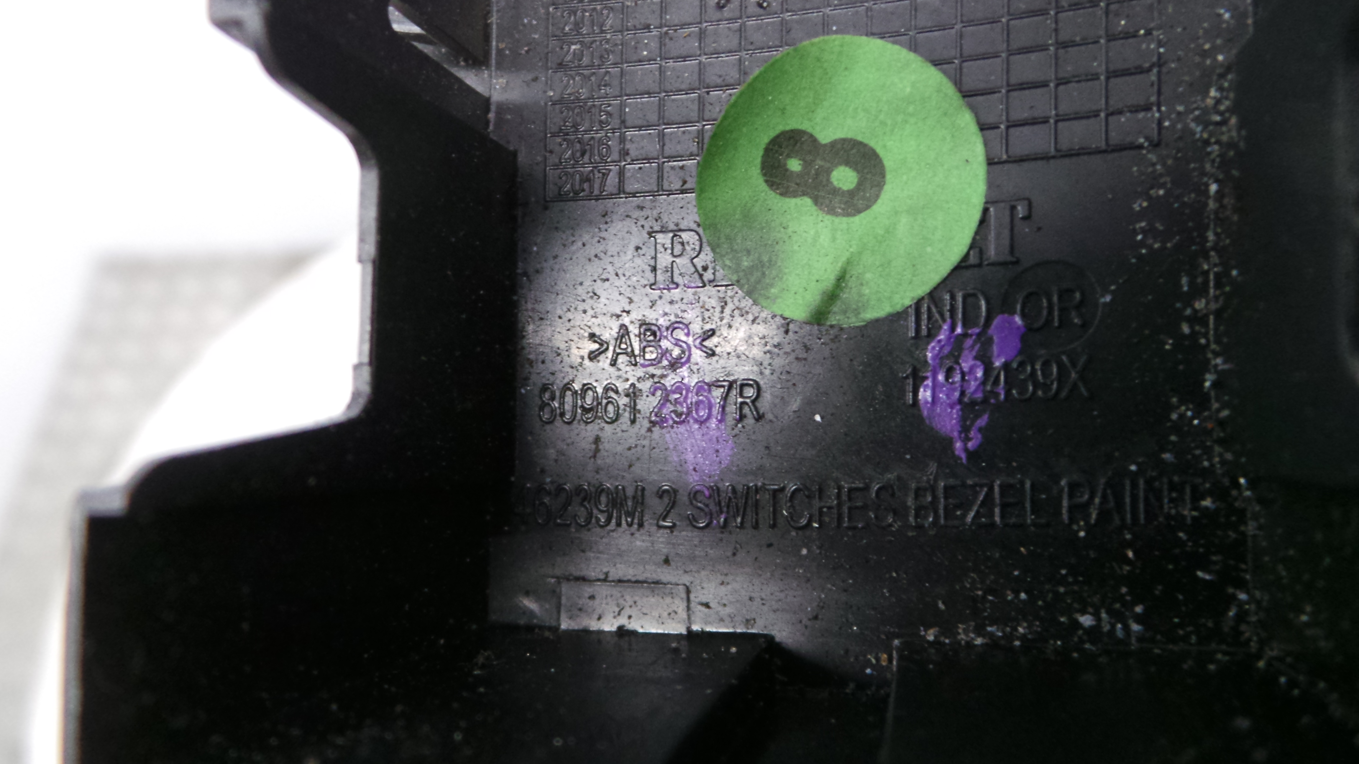 Interruptor / Comando Elevador Vidro Frente Esq  809612367R - RENAULT CLIO IV (BH_)-37041011