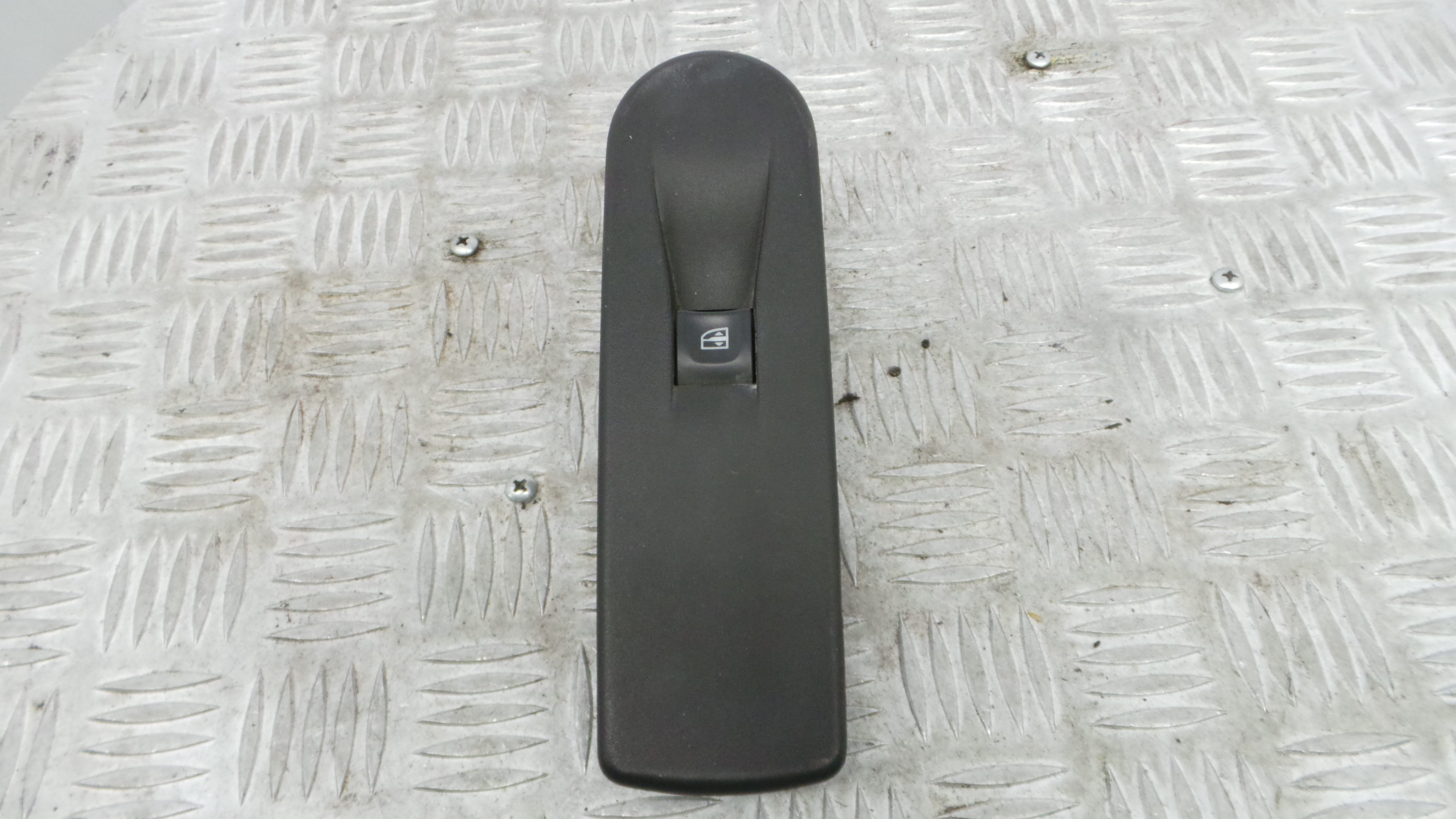 Interruptor / Comando Elevador Vidro Frente Dto  809602454R - RENAULT CLIO IV (BH_)-37041018 Interruptor / Comando Elevador Vidro Frente Dto  809602454R - RENAULT CLIO IV (BH_)-37041018