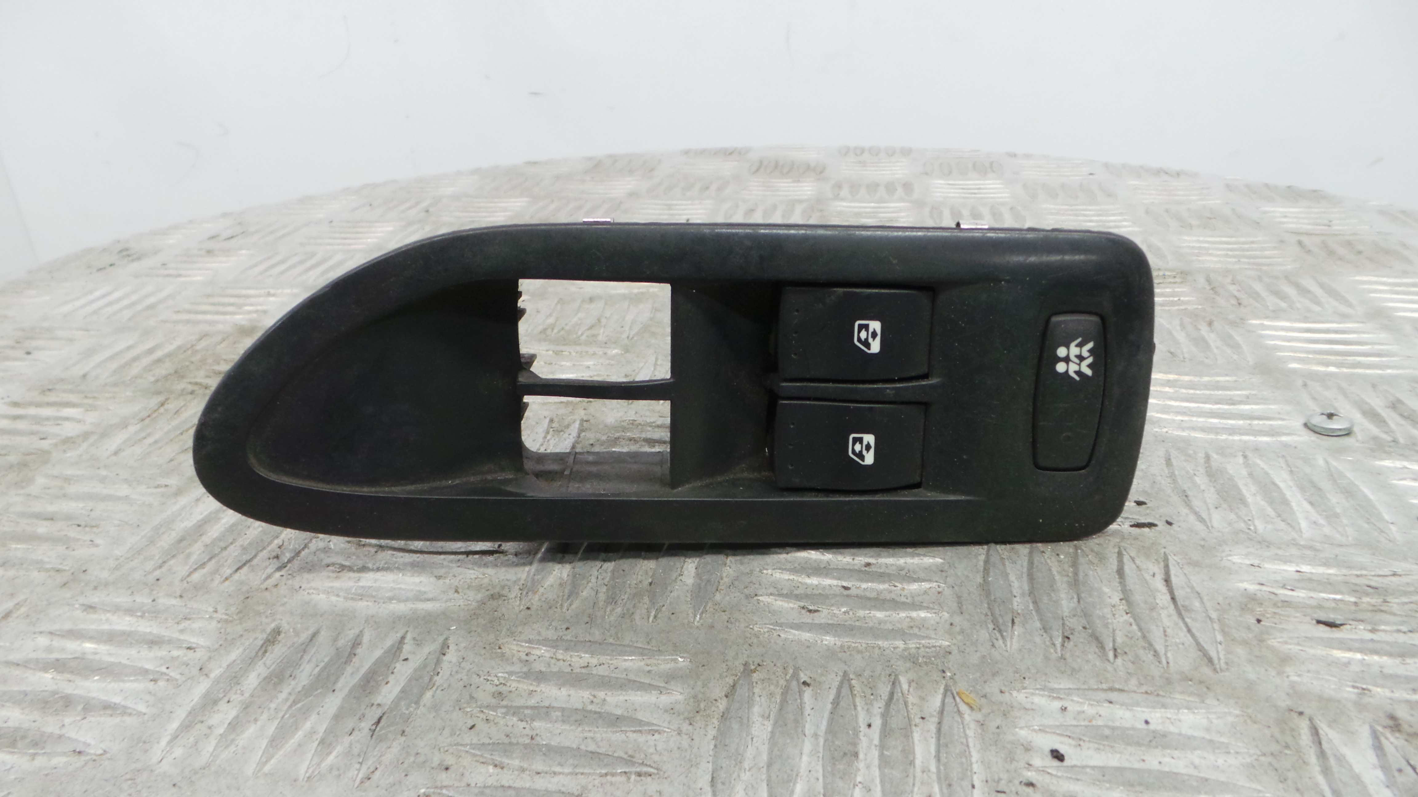 Interruptor / Comando Elevador Vidro Frente Esq   - RENAULT LAGUNA II (BG0/1_)-37041021