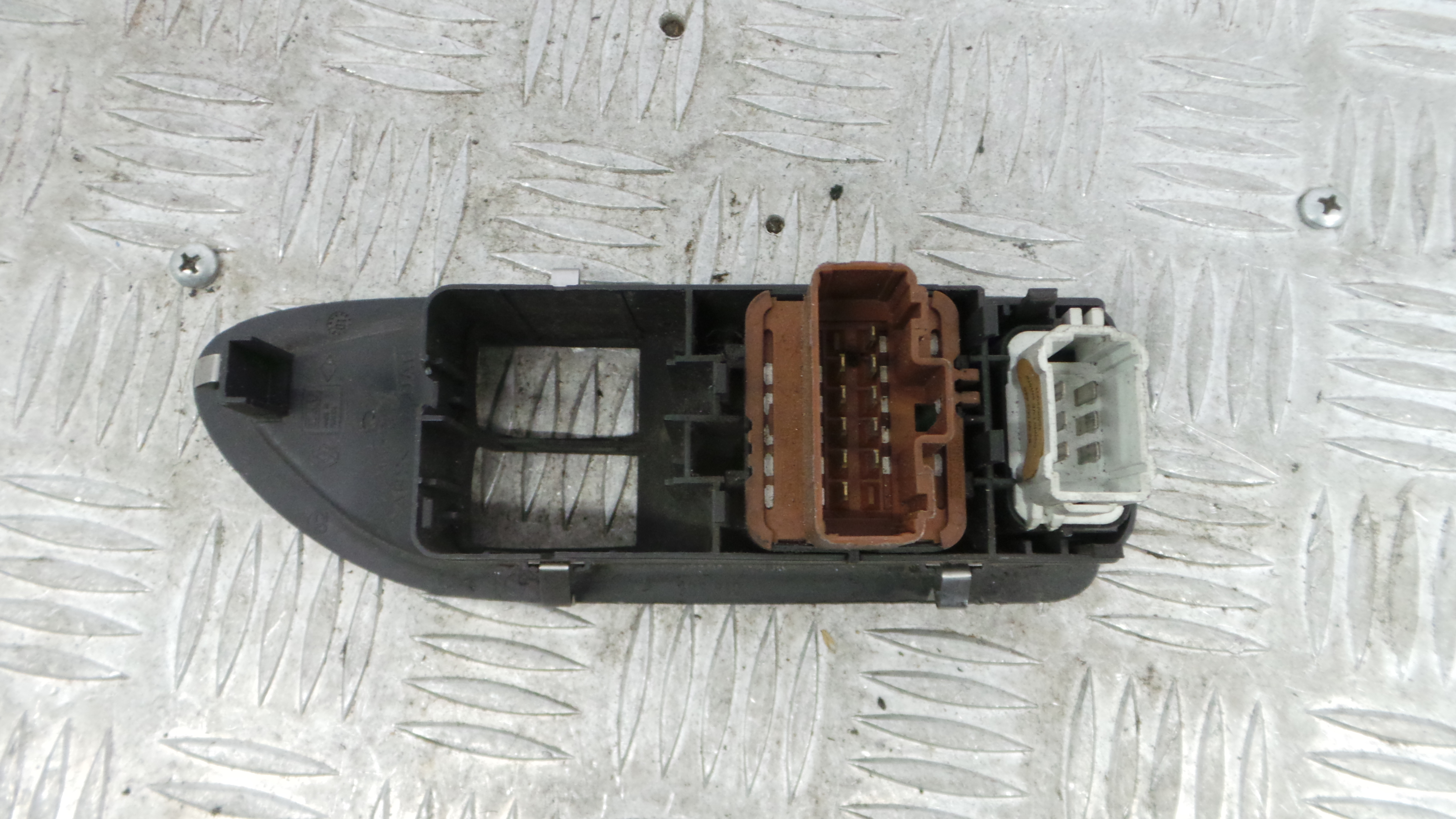 Interruptor / Comando Elevador Vidro Frente Esq   - RENAULT LAGUNA II (BG0/1_)-37041021