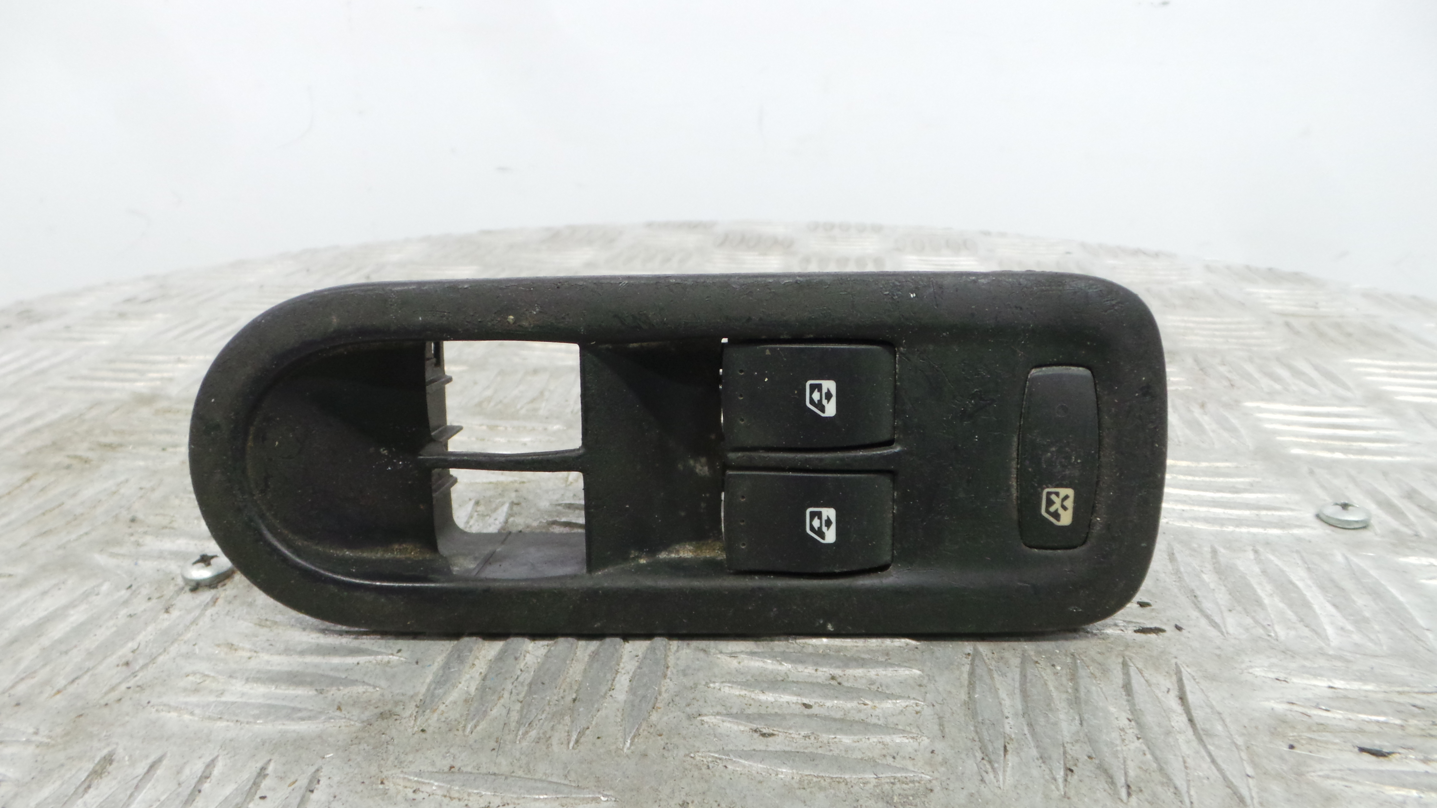 Interruptor / Comando Elevador Vidro Frente Esq  8200160603 - RENAULT MEGANE II (BM0/1_, CM0/1_)-37041023