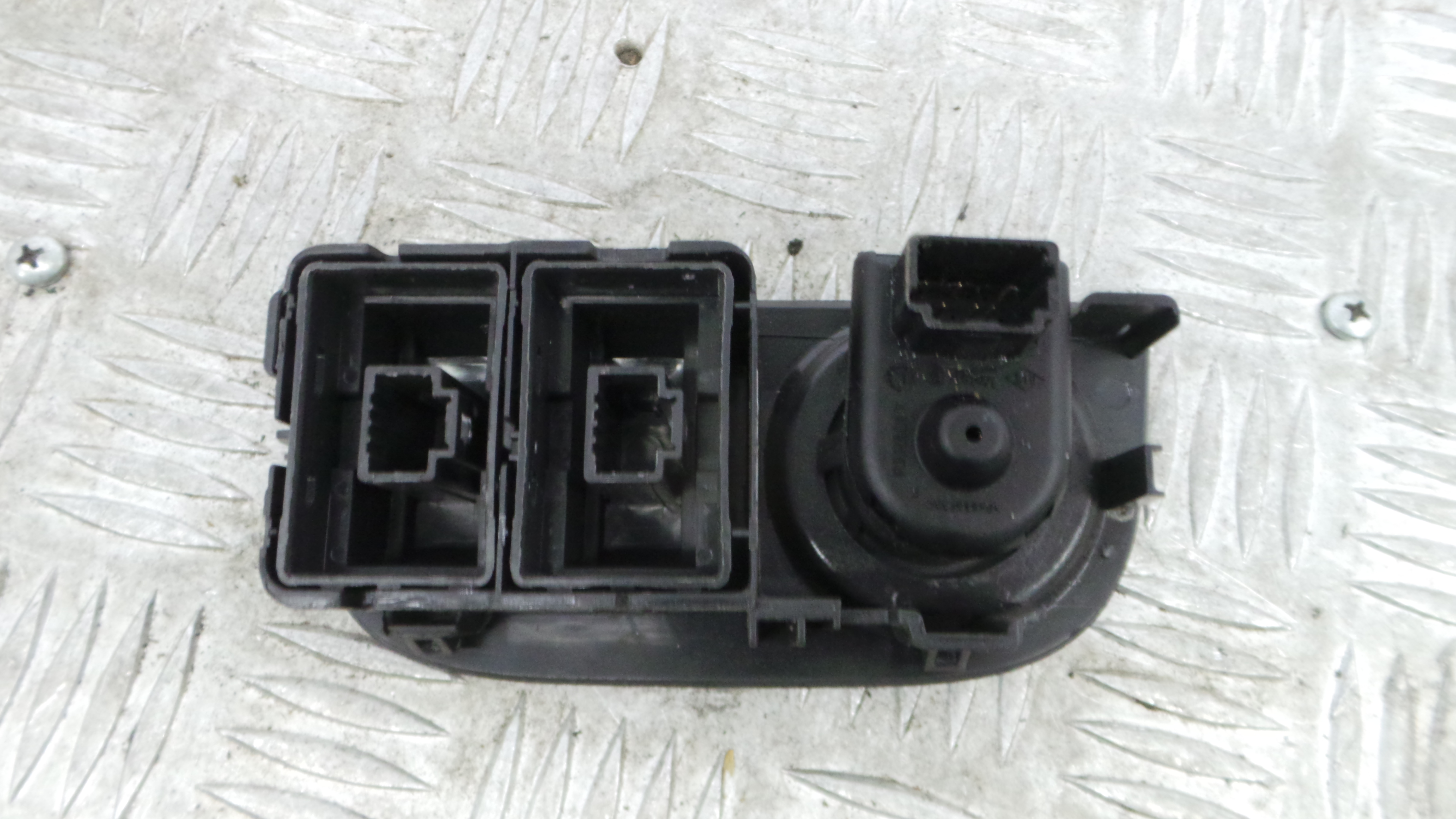 Comando Retrovisores 255704649R - DACIA SANDERO II-37041031