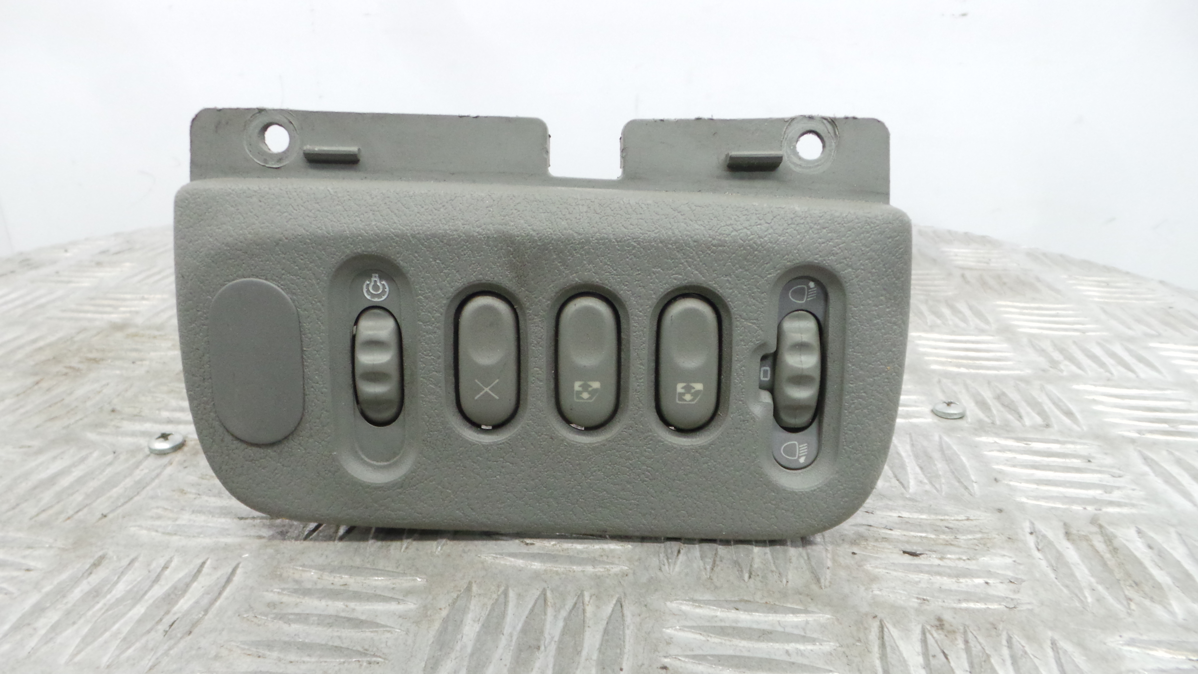 Interruptor / Comando Elevador Vidro Frente Esq  7700432429 - RENAULT MEGANE Scénic (JA0/1_)-37042140