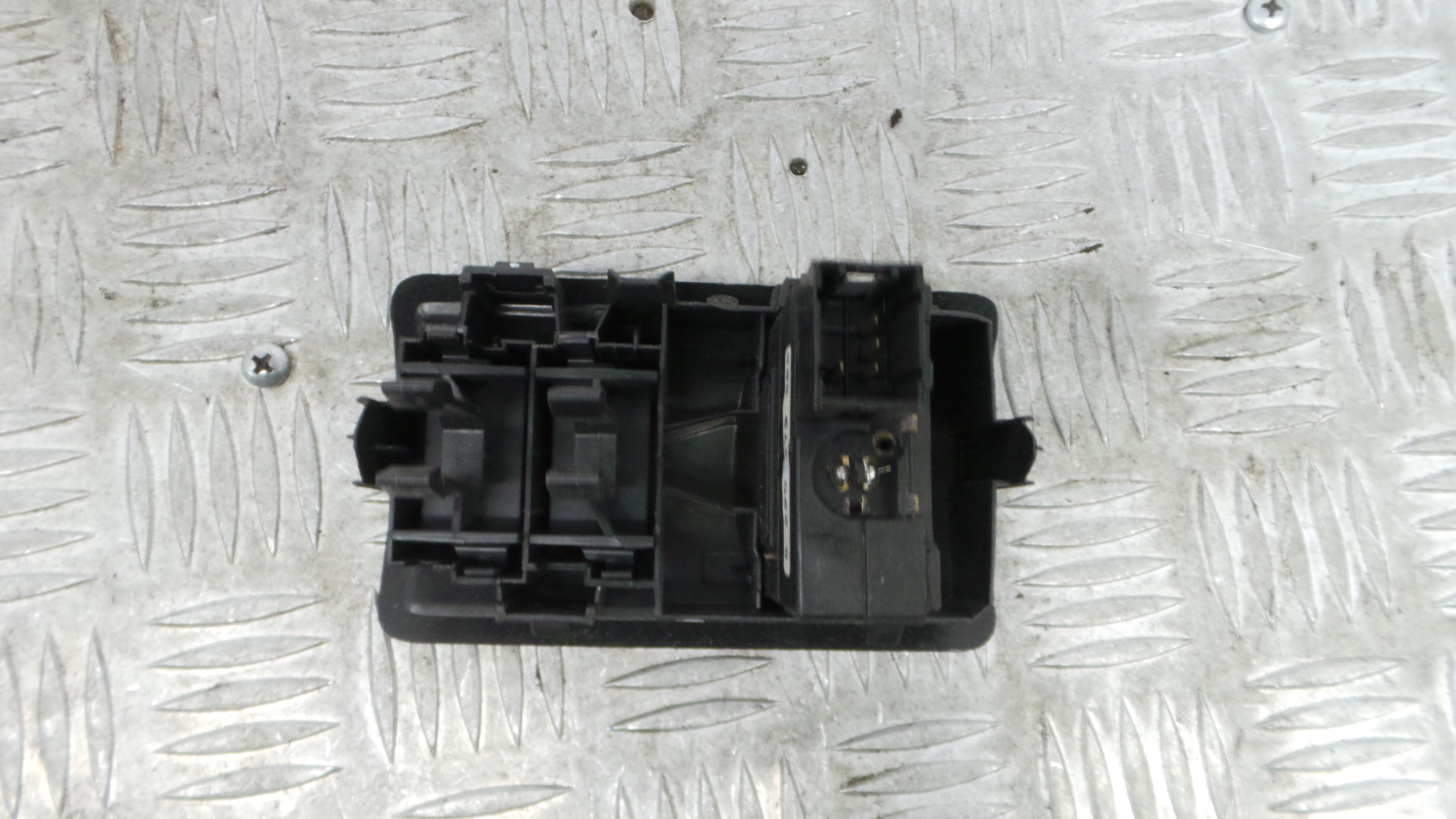 Comando de Regulação dos Faróis  8200379685 - RENAULT CLIO III (BR0/1, CR0/1)-37042150