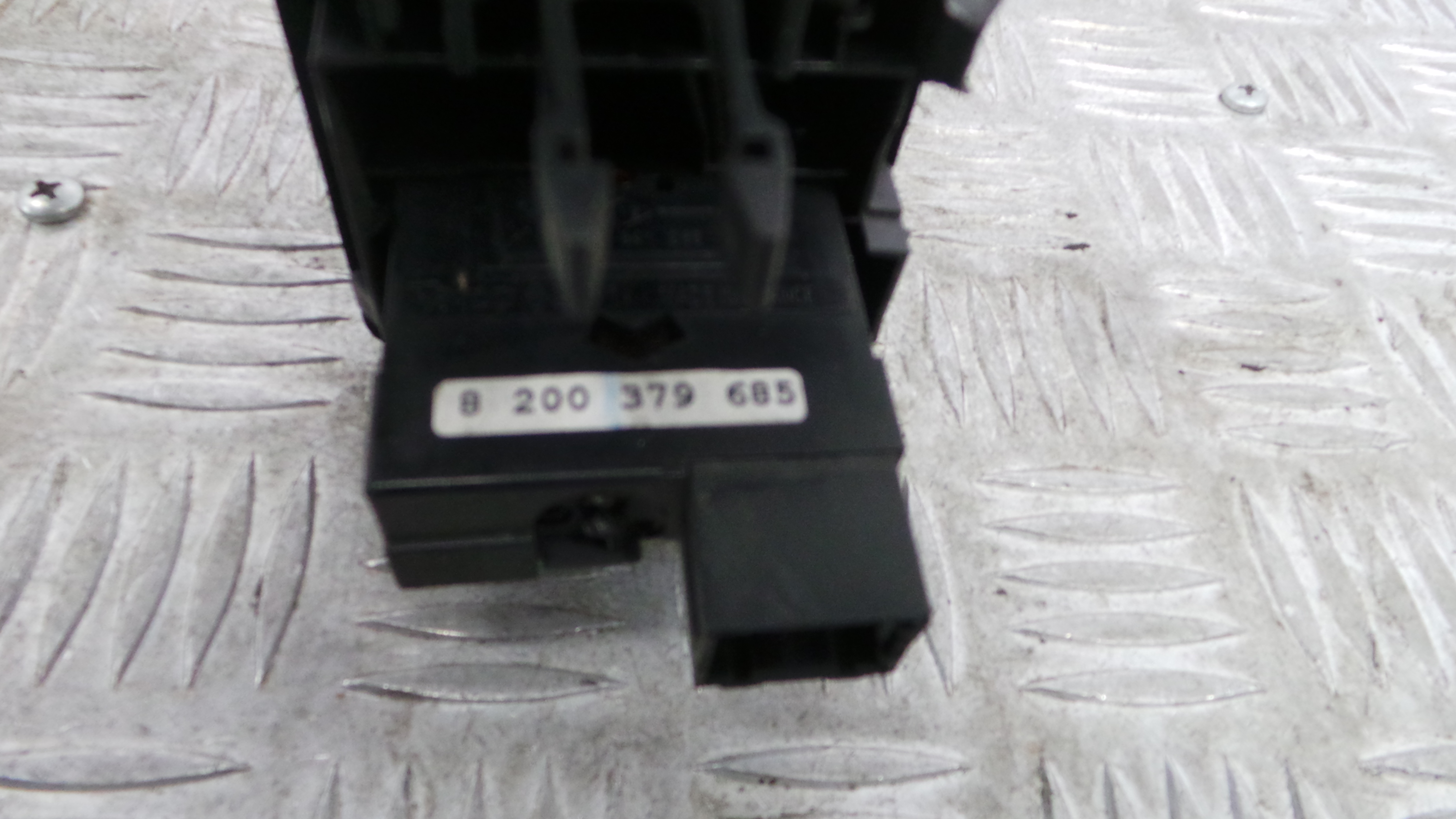 Comando de Regulação dos Faróis  8200379685 - RENAULT CLIO III (BR0/1, CR0/1)-37042150