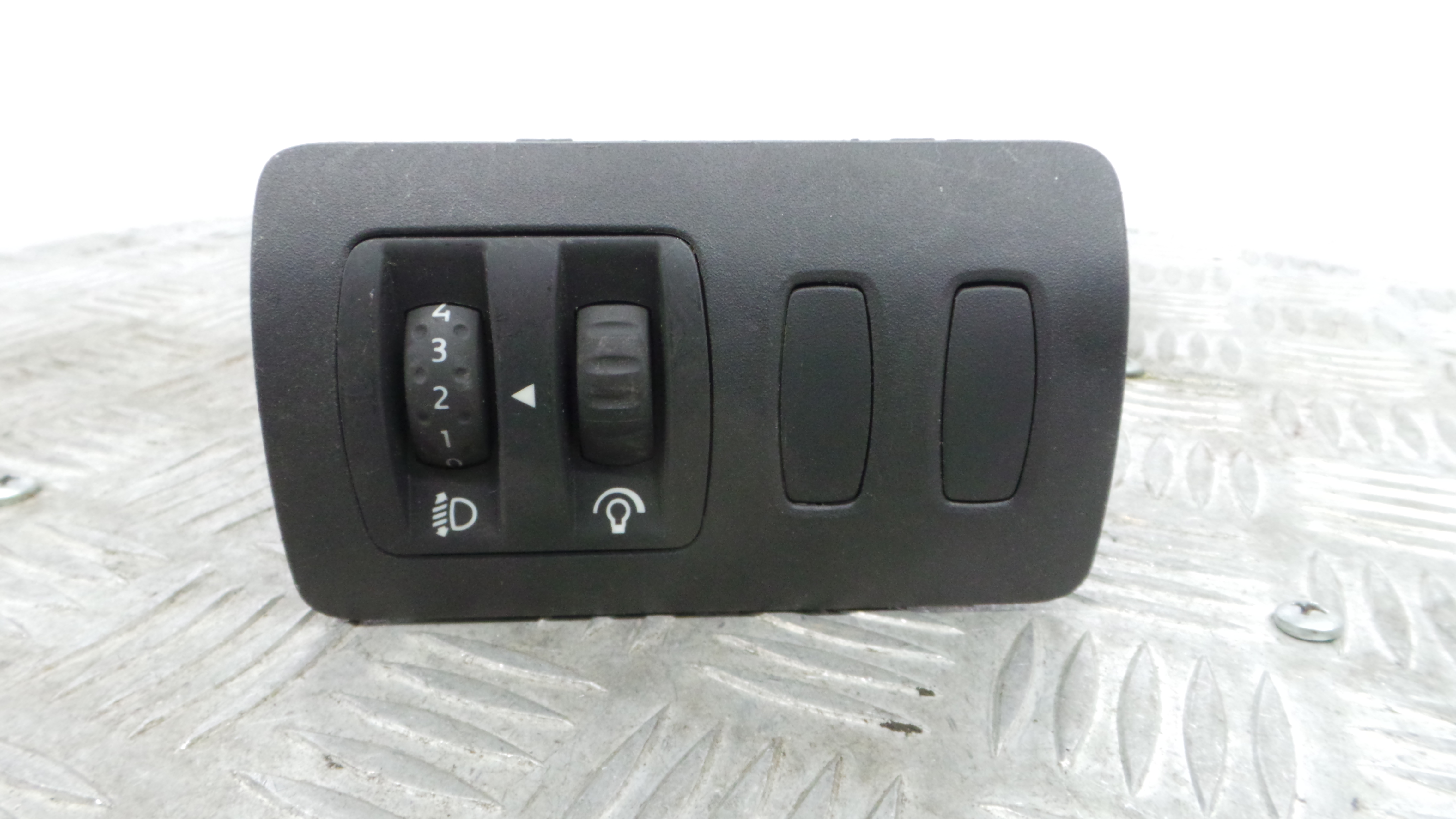 Comando de Regulação dos Faróis  8200407756 - RENAULT CLIO III (BR0/1, CR0/1)-37042183
