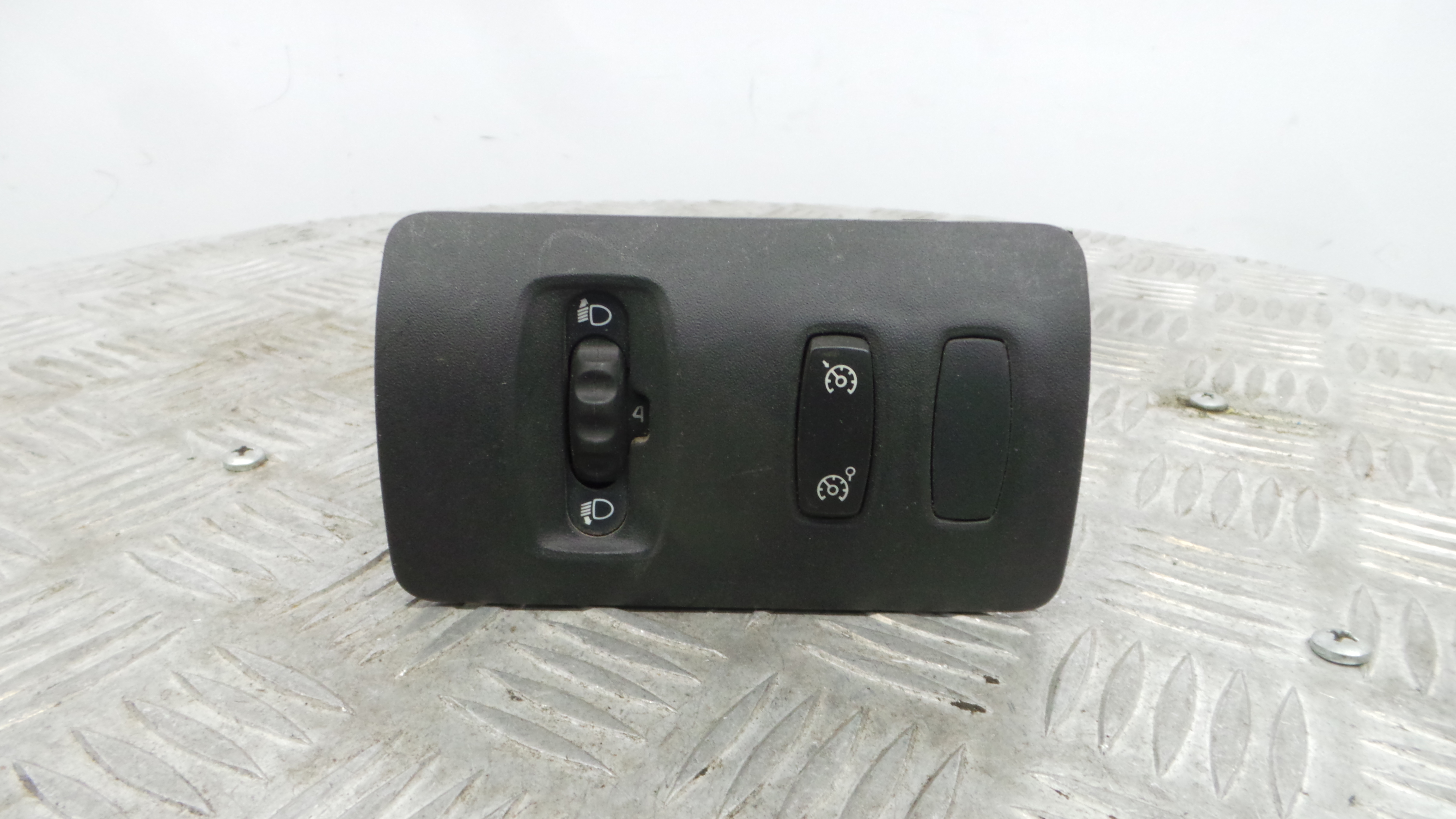 Comando de Regulação dos Faróis  8200475624 - RENAULT CLIO III (BR0/1, CR0/1)-37042191