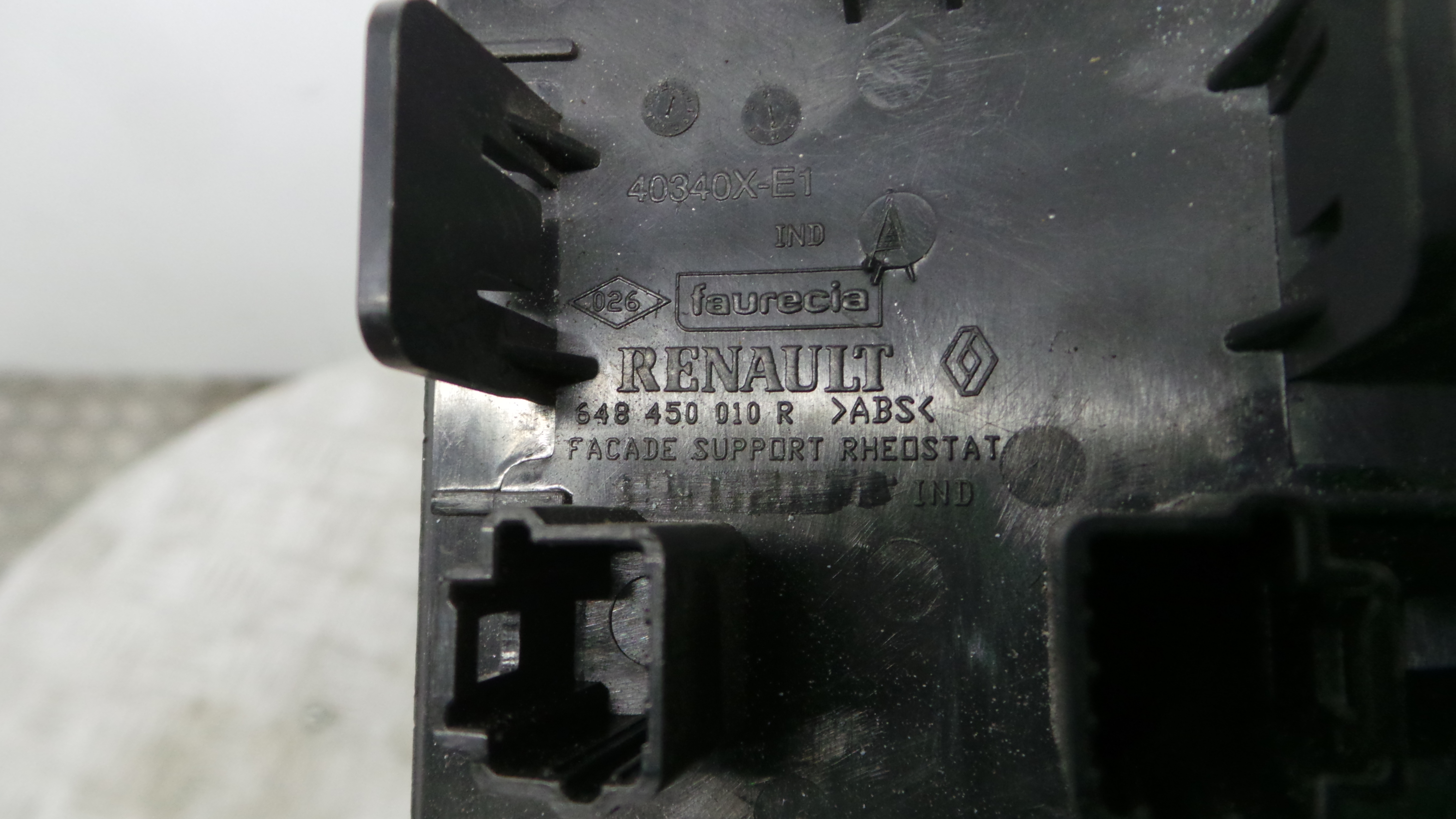 Comando de Regulação dos Faróis 648450010R - RENAULT MEGANE III Hatchback (BZ0/1_, B3_)-37042199