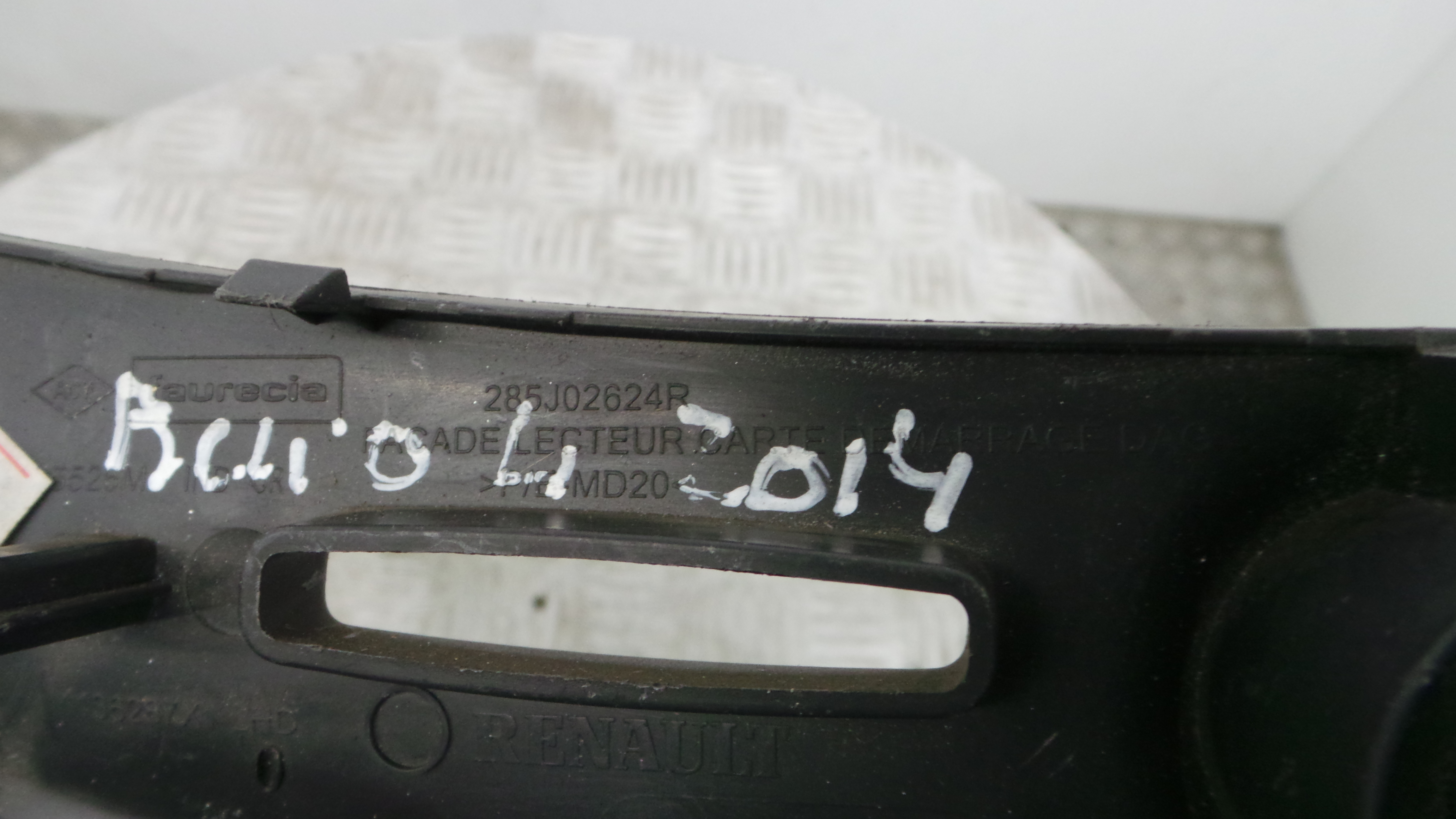 Botão Start/Stop 285J02624R - RENAULT CLIO IV (BH_)-37042220