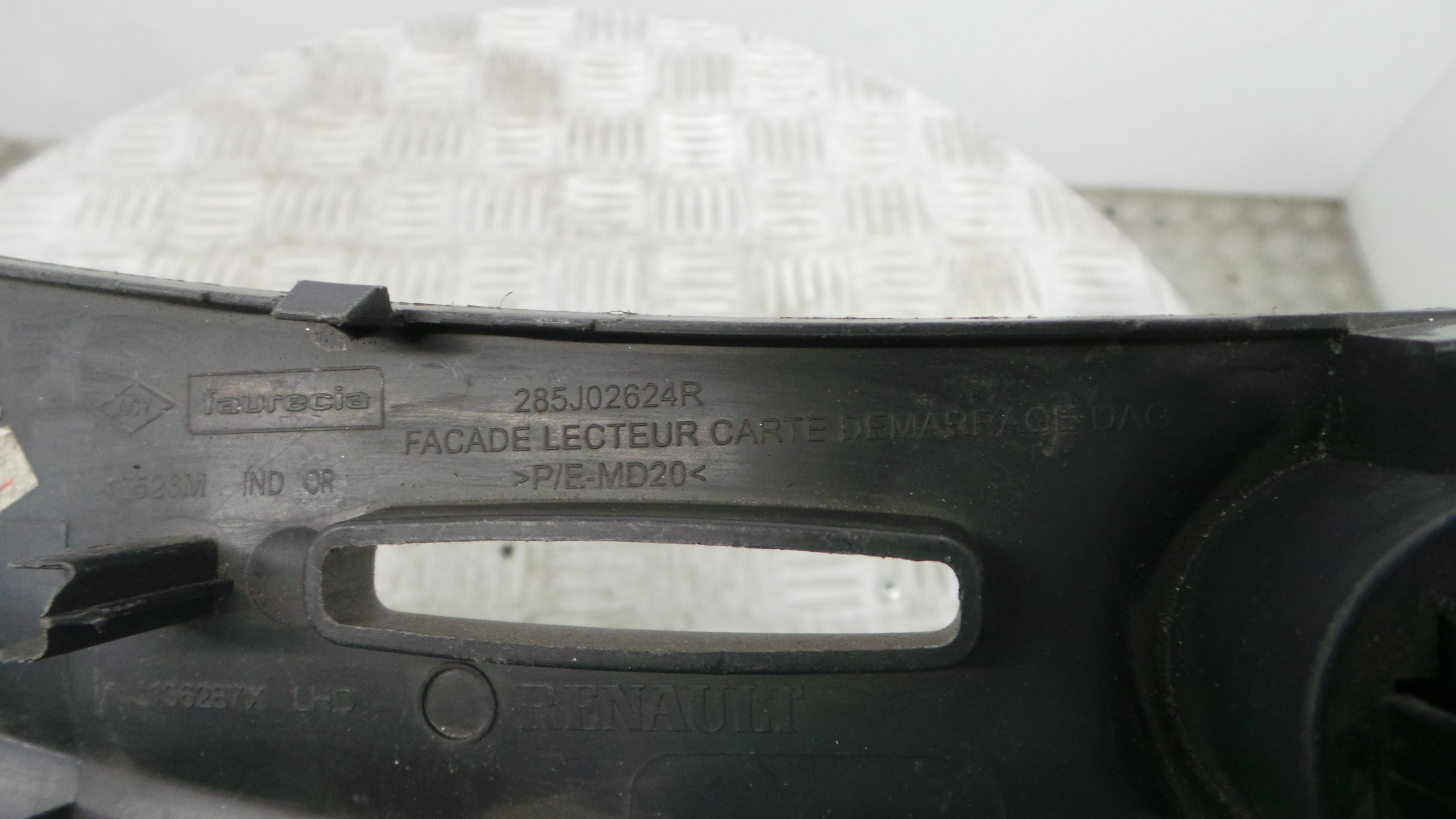 Botão Start/Stop 285J02624R - RENAULT CLIO IV (BH_)-37042226