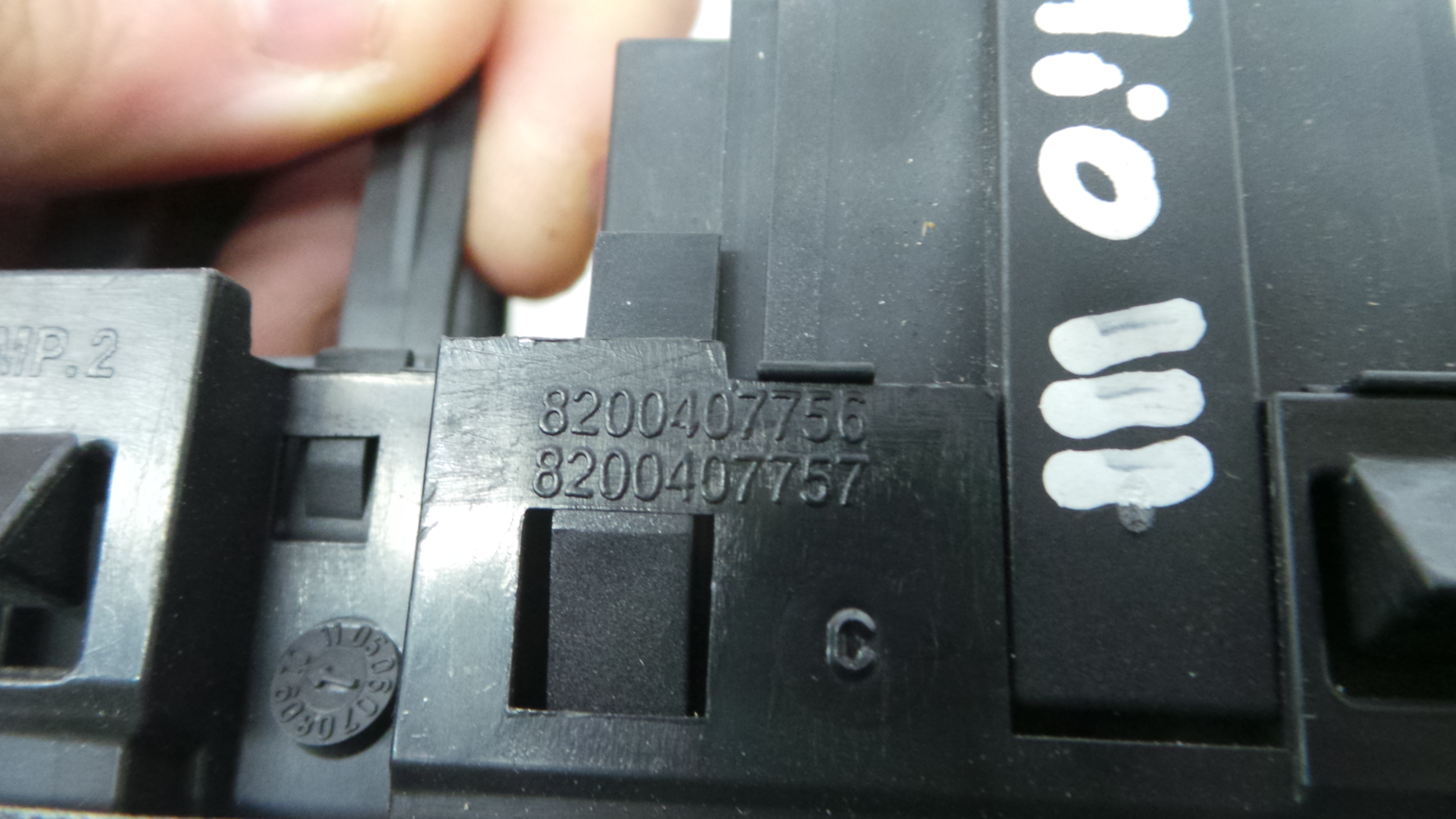 Comando de Regulação dos Faróis  8200407756 - RENAULT CLIO III (BR0/1, CR0/1)-37042528