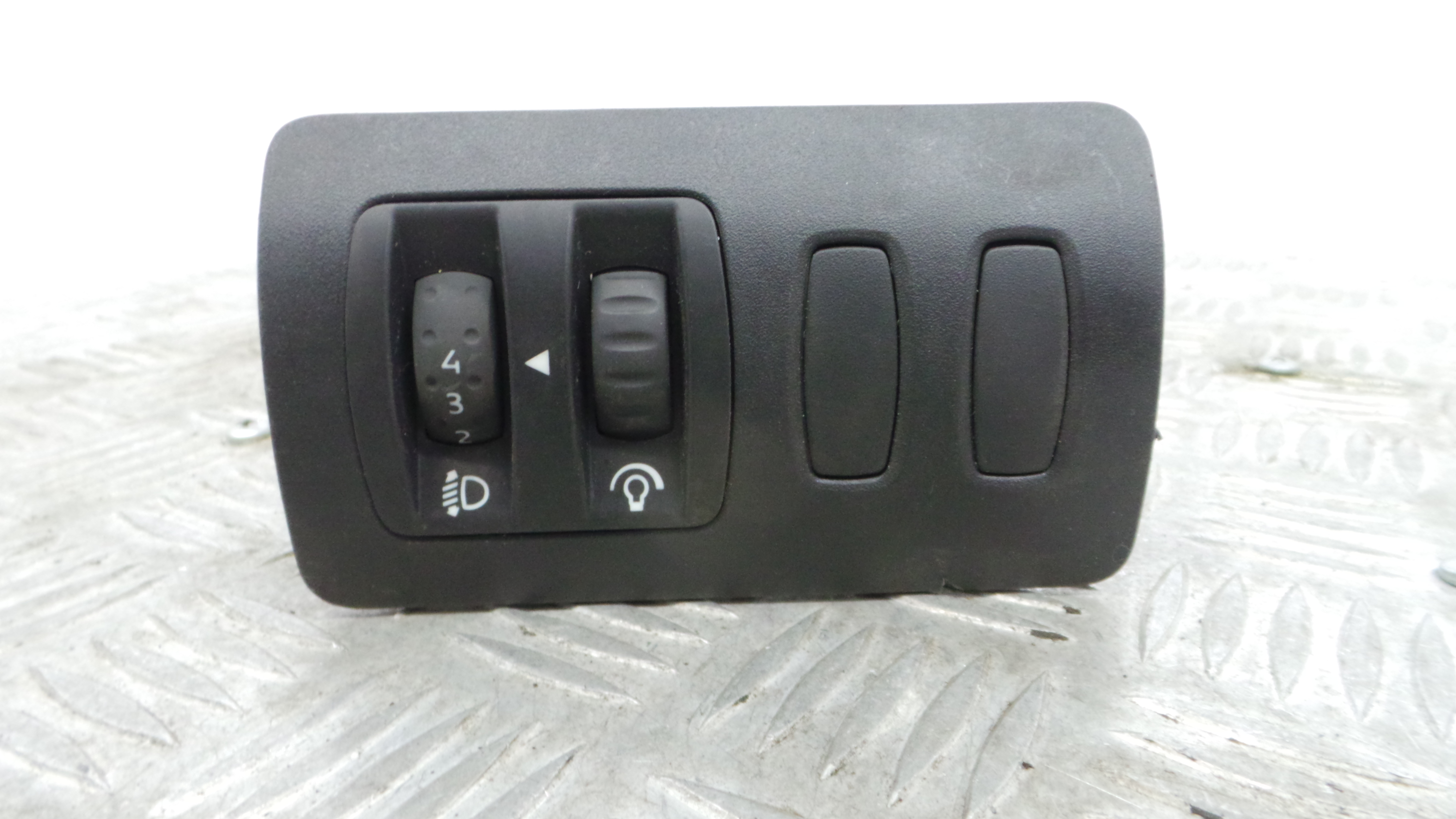Comando de Regulação dos Faróis  8200407756 - RENAULT CLIO III (BR0/1, CR0/1)-37042532
