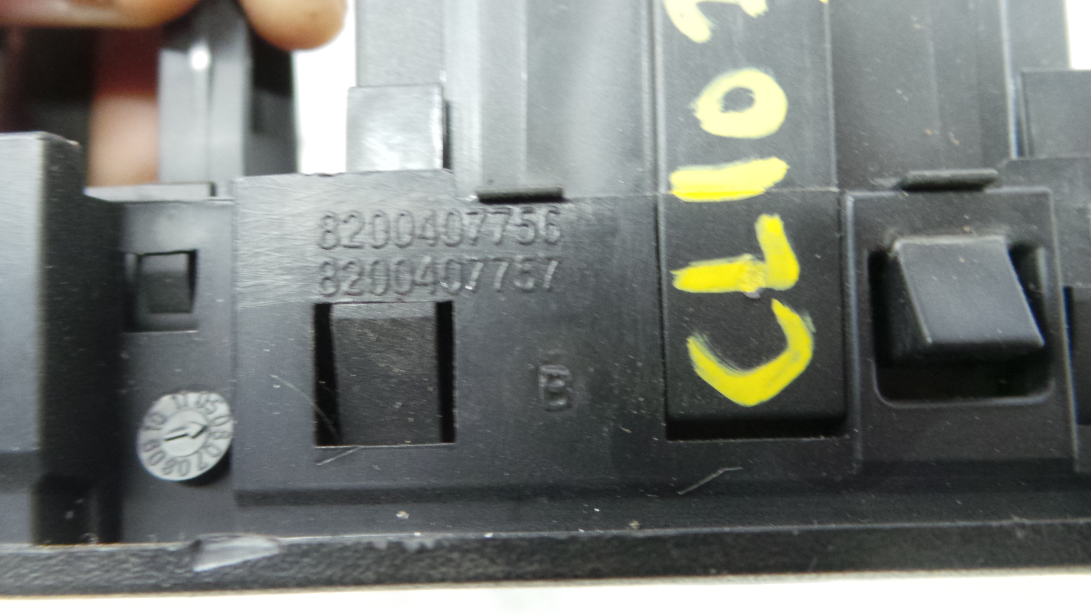 Comando de Regulação dos Faróis  8200407756 - RENAULT CLIO III (BR0/1, CR0/1)-37042532