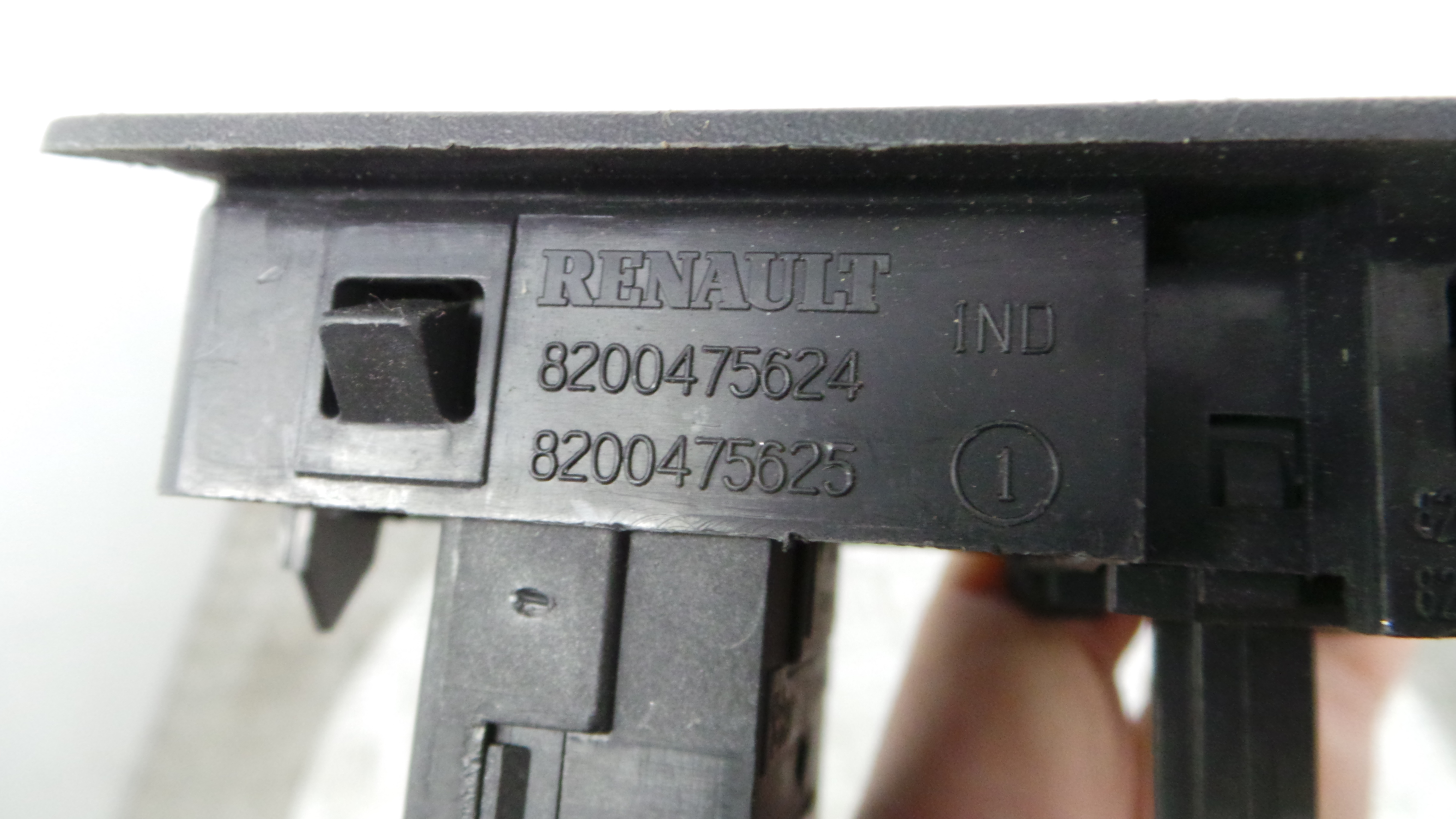 Comando de Regulação dos Faróis  8200475624 - RENAULT CLIO III (BR0/1, CR0/1)-37042623