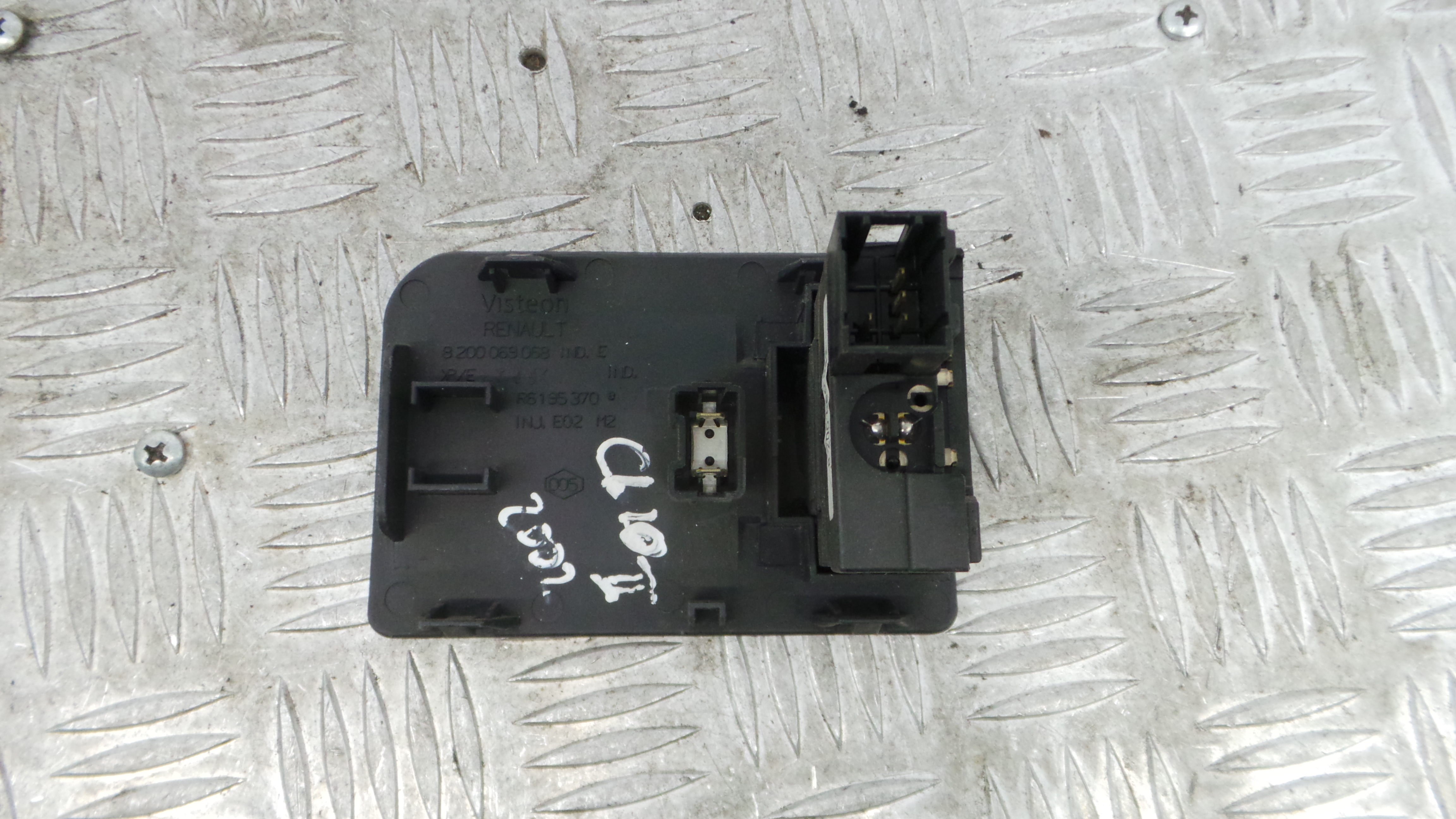 Comando de Regulação dos Faróis 8200069068 - RENAULT CLIO II (BB_, CB_), CLIO Mk II (BB_, CB_)-37042627