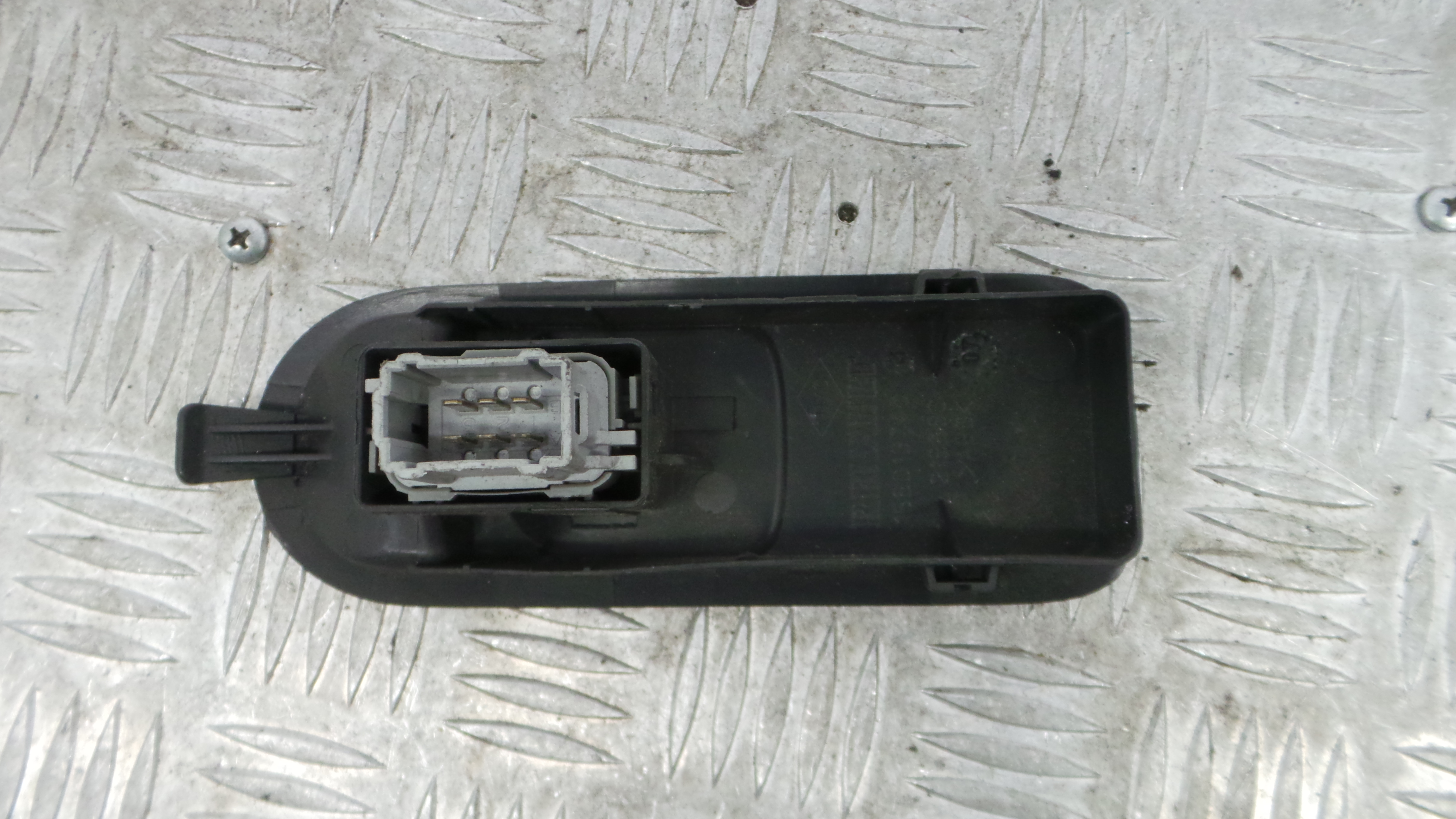 Interruptor / Comando Elevador Vidro Trás Dto 156013740 - RENAULT SCÉNIC II (JM0/1_)-37042647