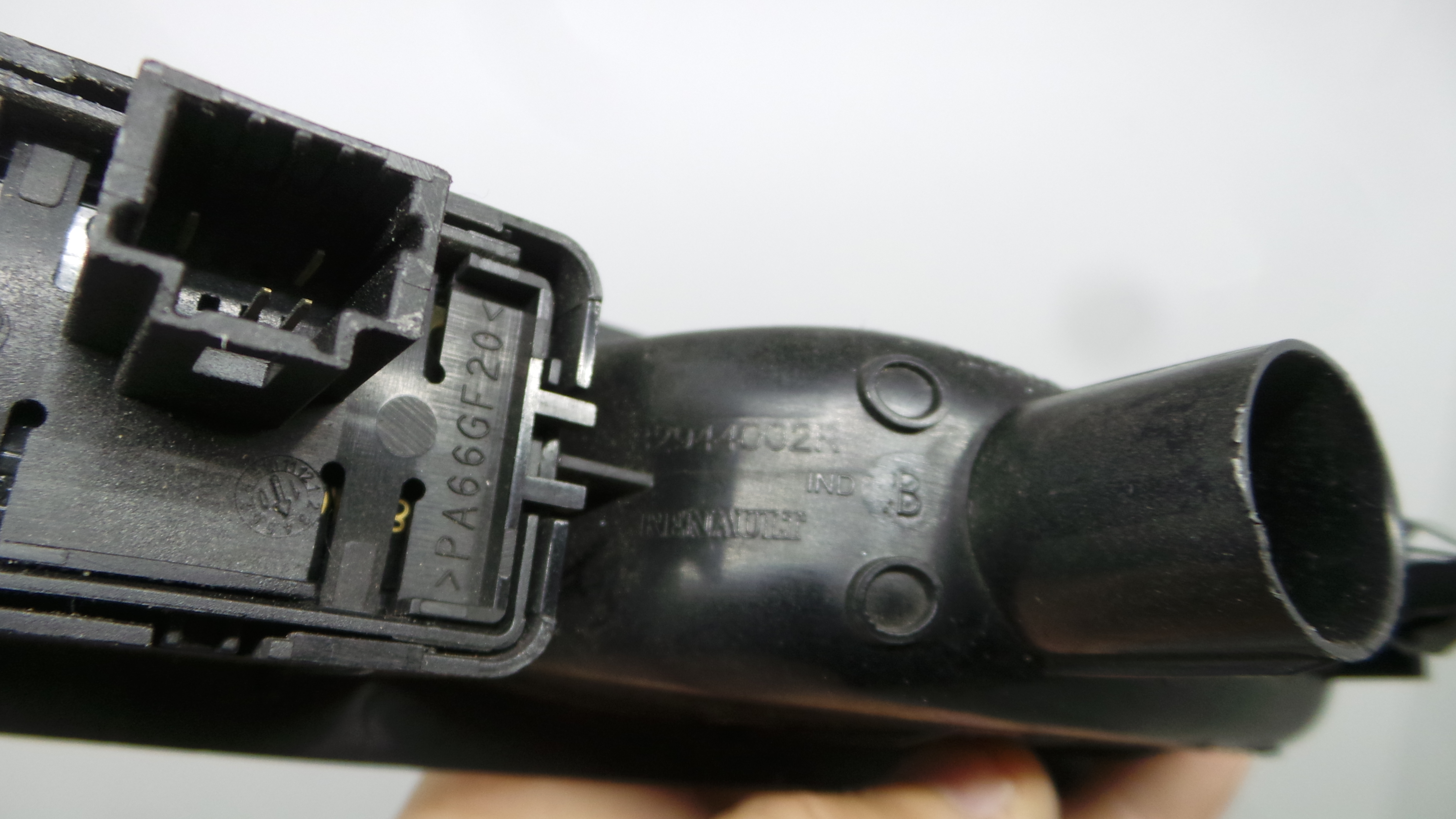 Interruptor / Comando Elevador Vidro Trás Dto 82944002R - RENAULT LAGUNA III (BT0/1)-37042654